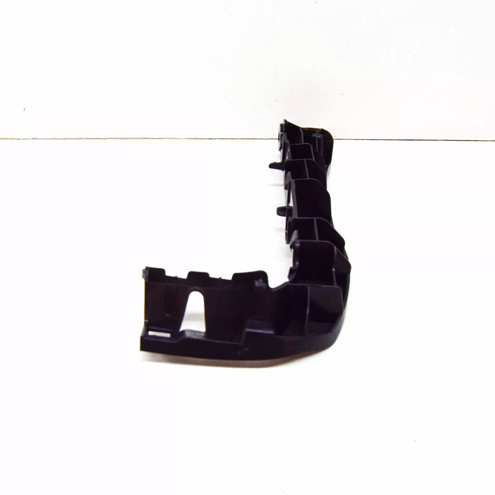 NEW AUDI A3 8V FRONT BUMPER LEFT GUIDE SECTION 8V5807183