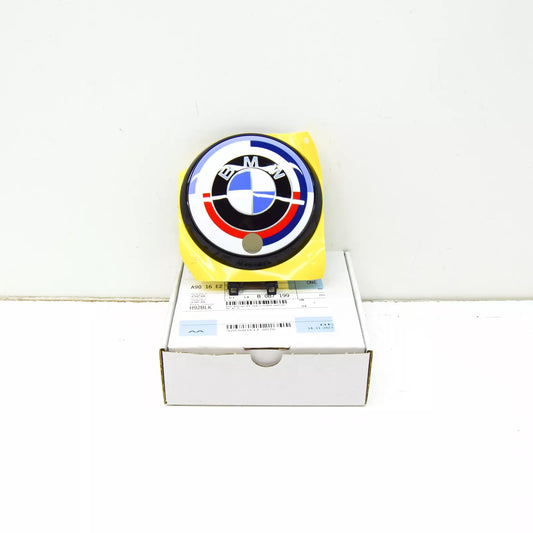 NEW BMW 4 COUPE G22 REAR TRUNK BOOTLID BADGE 51148087199 ORIGINAL