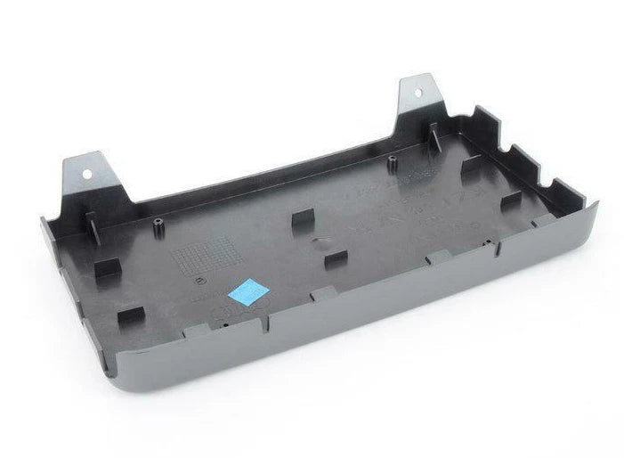 NEW AUDI TT FV 8S FRONT LICENCE PLATE HOLDER 8S0807287A1RR ORIGINAL