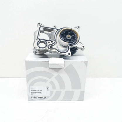 NEW BMW E70N E71 F01N F02N F06 F06N F07 X5 WATER PUMP 8516205 11518516205