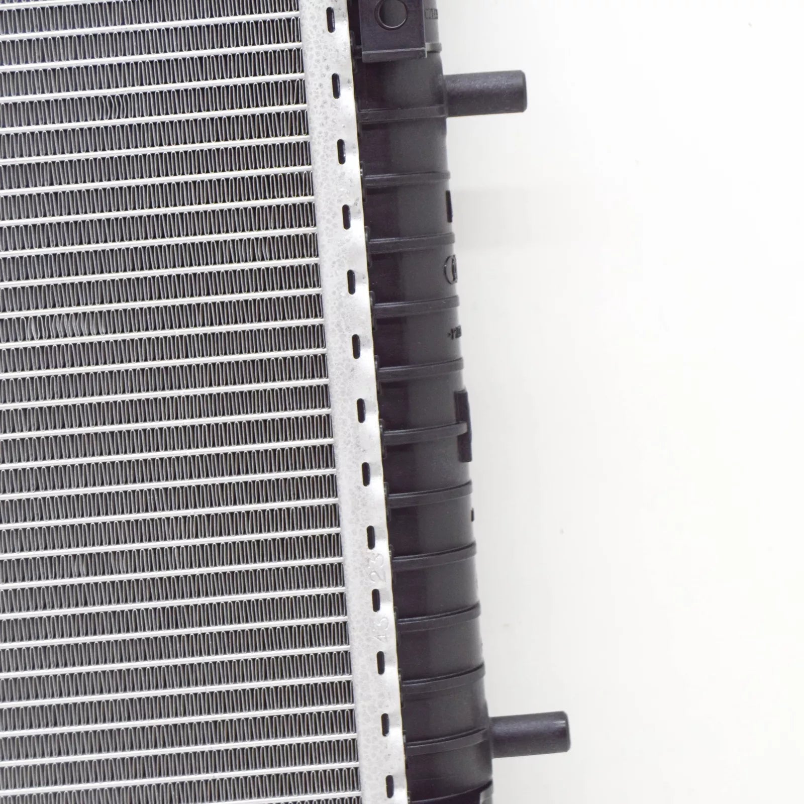 NEW AUDI R8 4S LEFT ENGINE ADDITIONAL COOLER FOR COOLANT 4S0121252B ORIGINAL