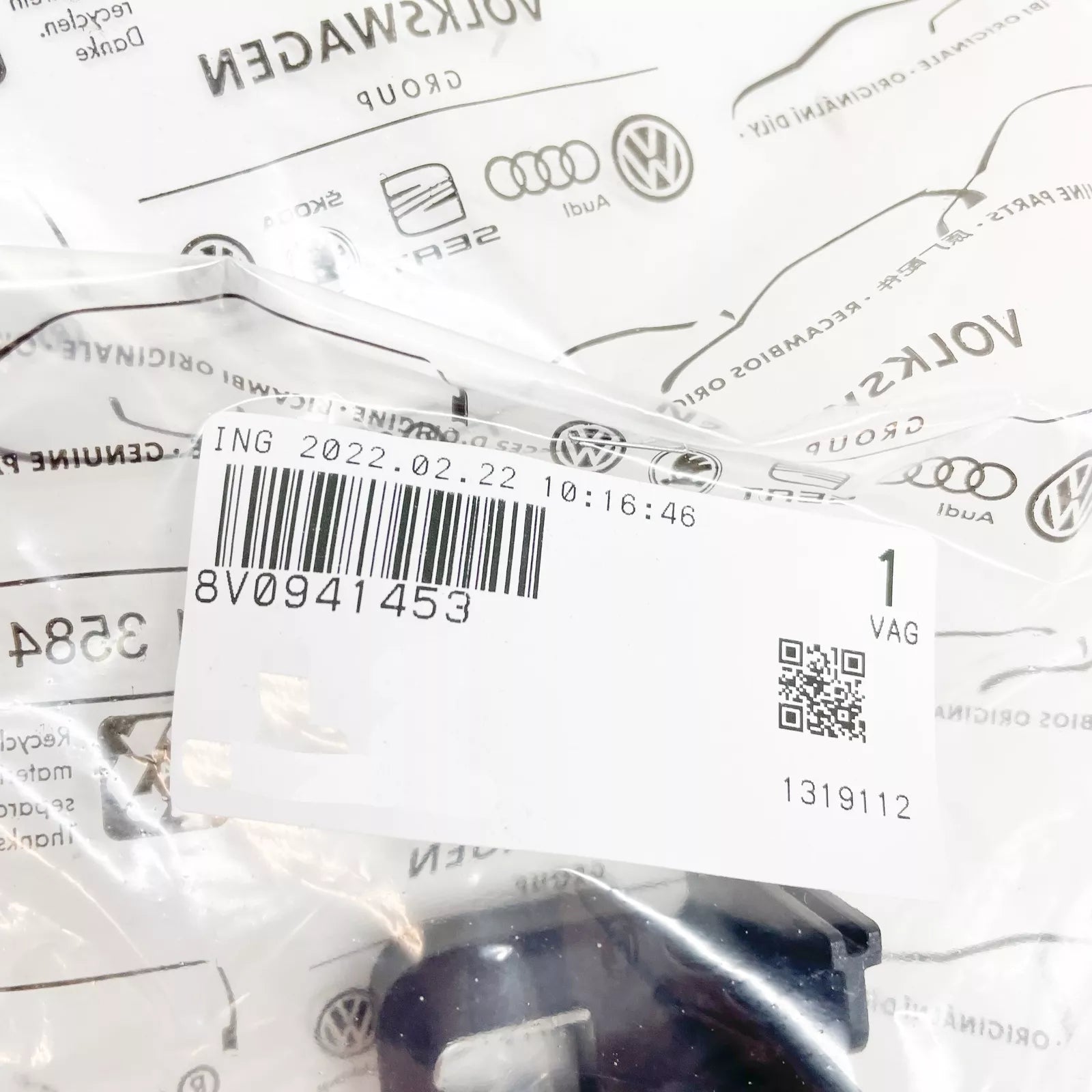 NEW AUDI A3 8V HEADLIGHT REAR OUTER BRACKET 8V0941453 ORIGINAL