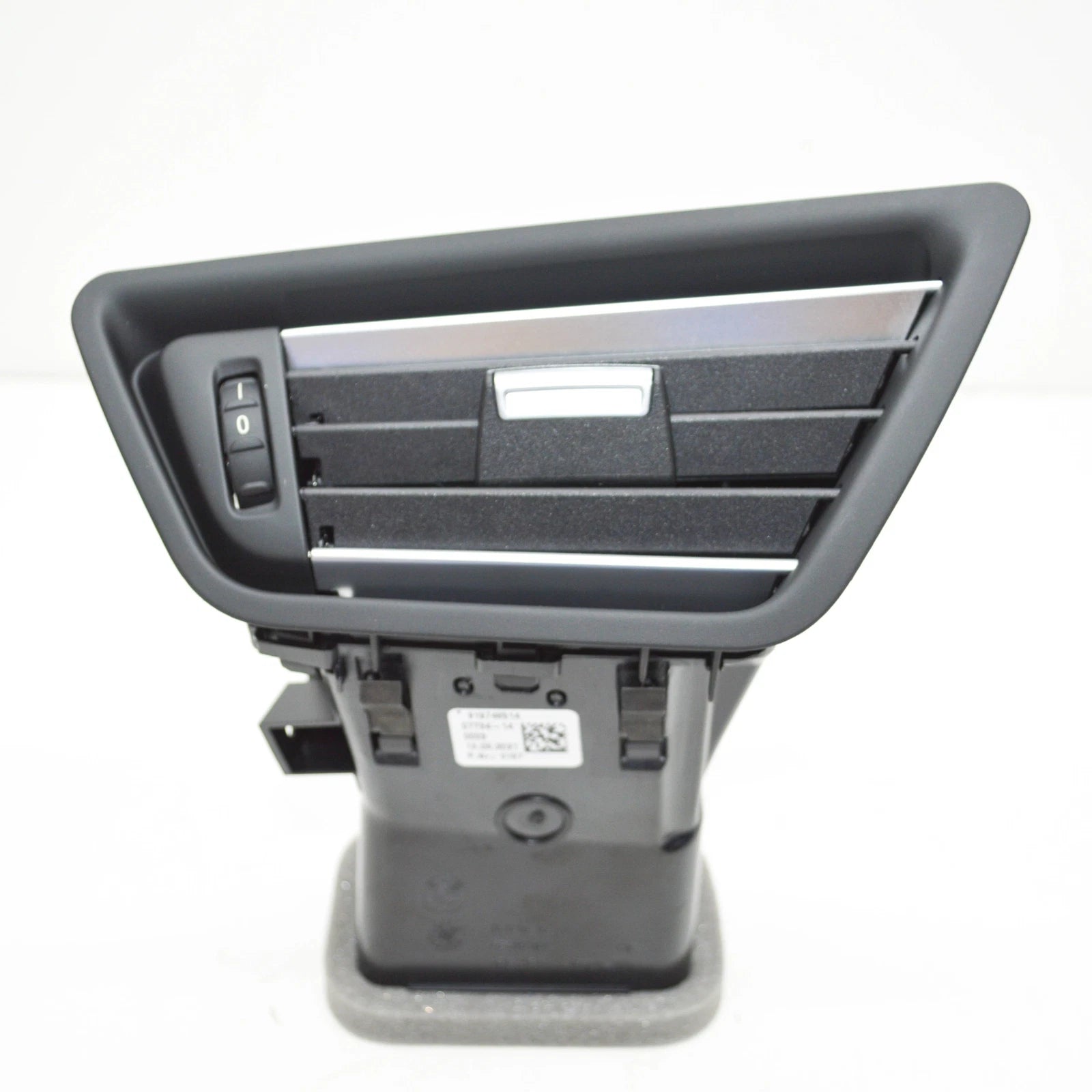 NEW BMW 6 GAAN COUPE F06 DASHBOARD RIGHT FRESH AIR GRILLE 64229197485 ORIGINAL