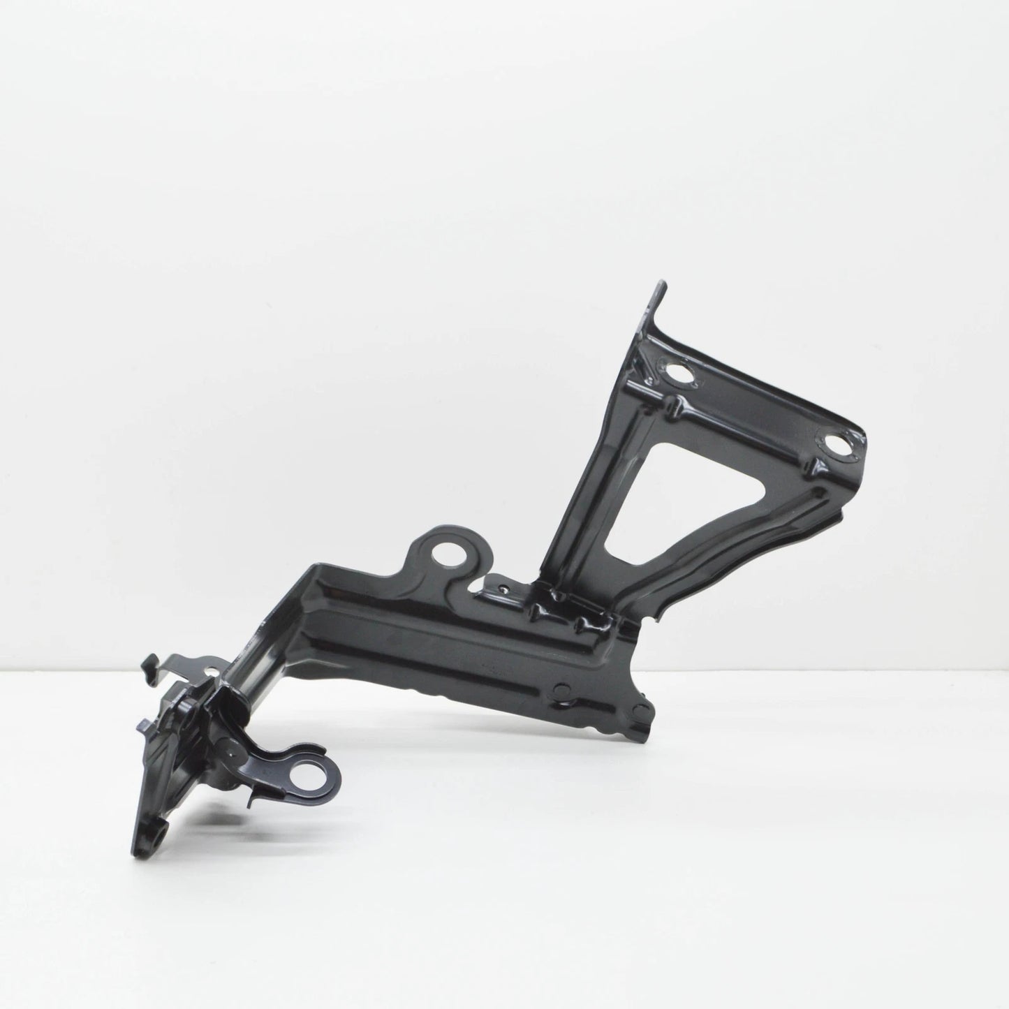 NEW AUDI A6 C8 ELECTRIC COMPRESSOR CHARGE AIR COOLER BRACKET 4K0145813AA