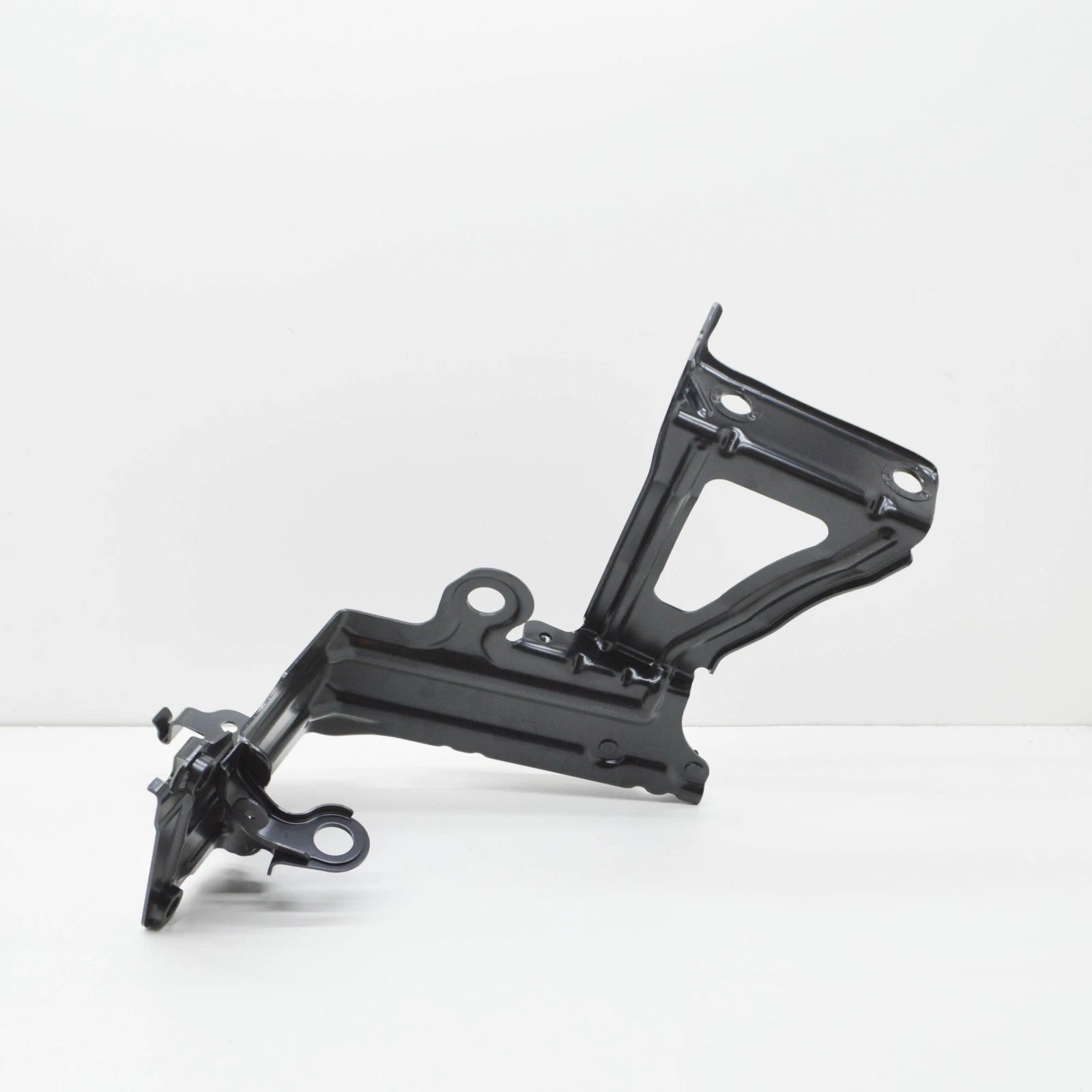 NEW AUDI A6 C8 ELECTRIC COMPRESSOR CHARGE AIR COOLER BRACKET 4K0145813AA