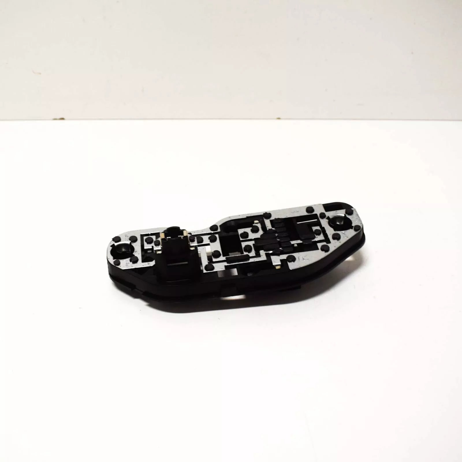 NEW BMW E70 E70N BULB HOLDER REAR LIGHT SIDE PANEL RIGHT 7262574 63217262574