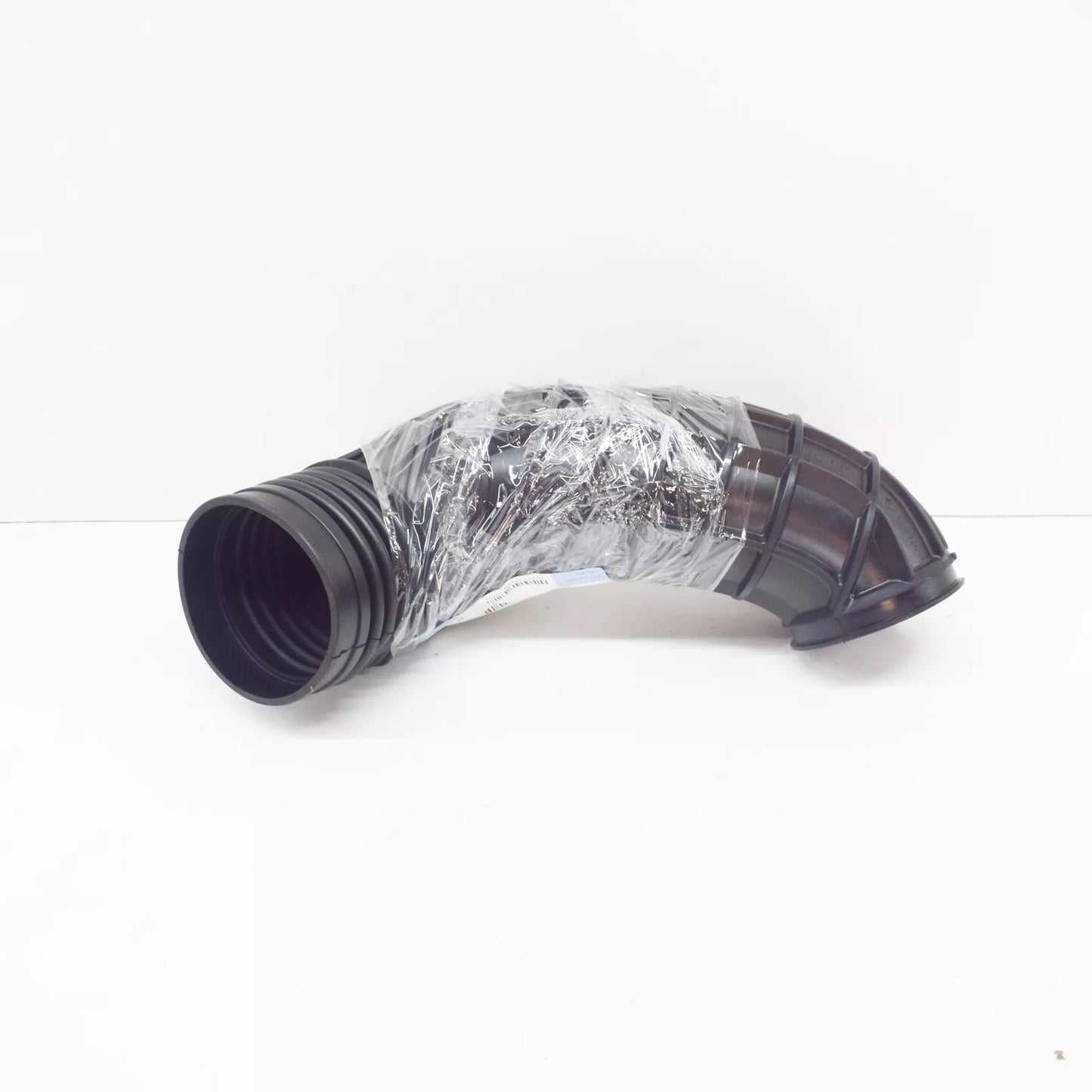 NEW BMW X3 E83 3.0I 168KW AIR INTAKE RUBBER HOSE 13543412292 ORIGINAL