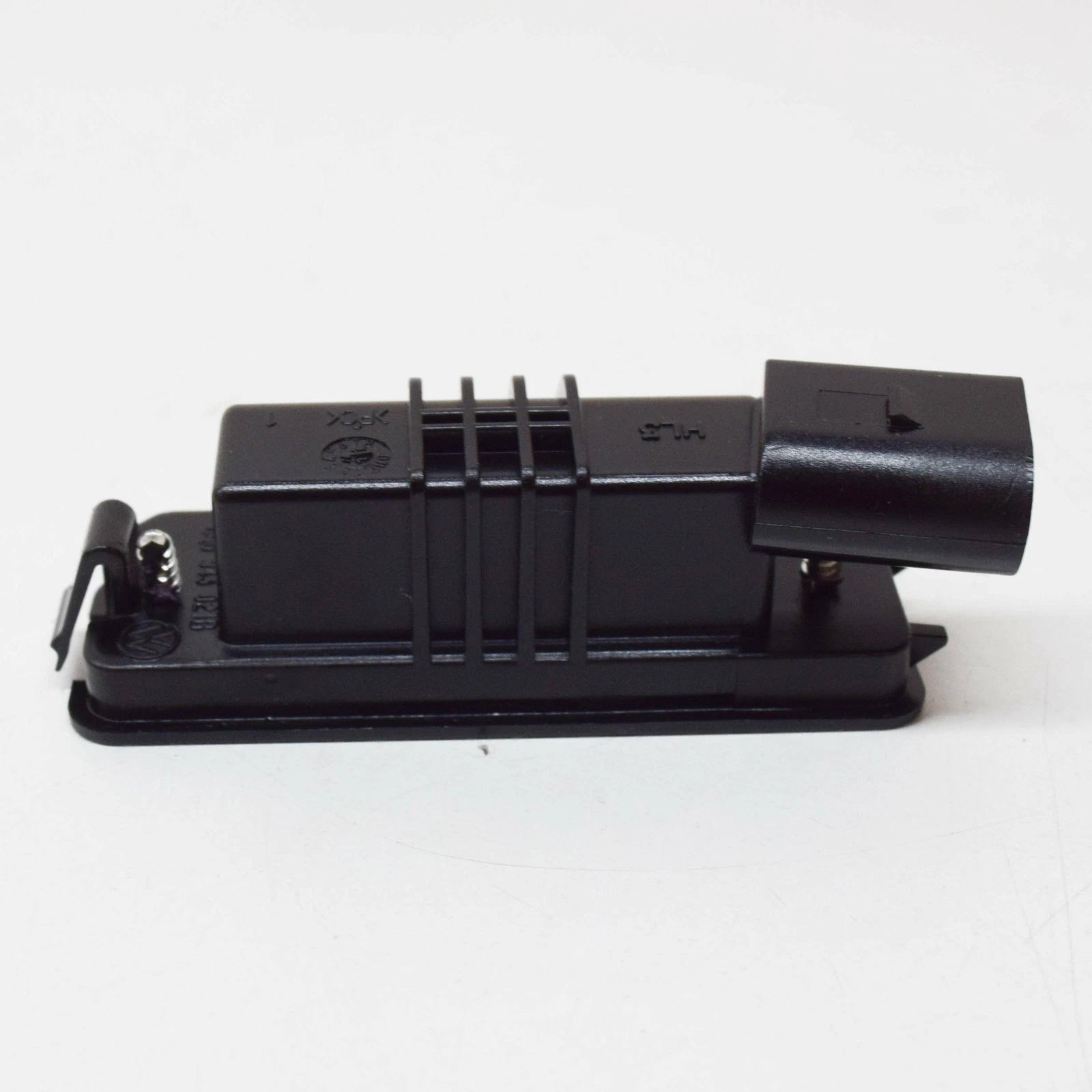 NEW AUDI R8 42 LICENSE PLATE LIGHT 6Q0943021B