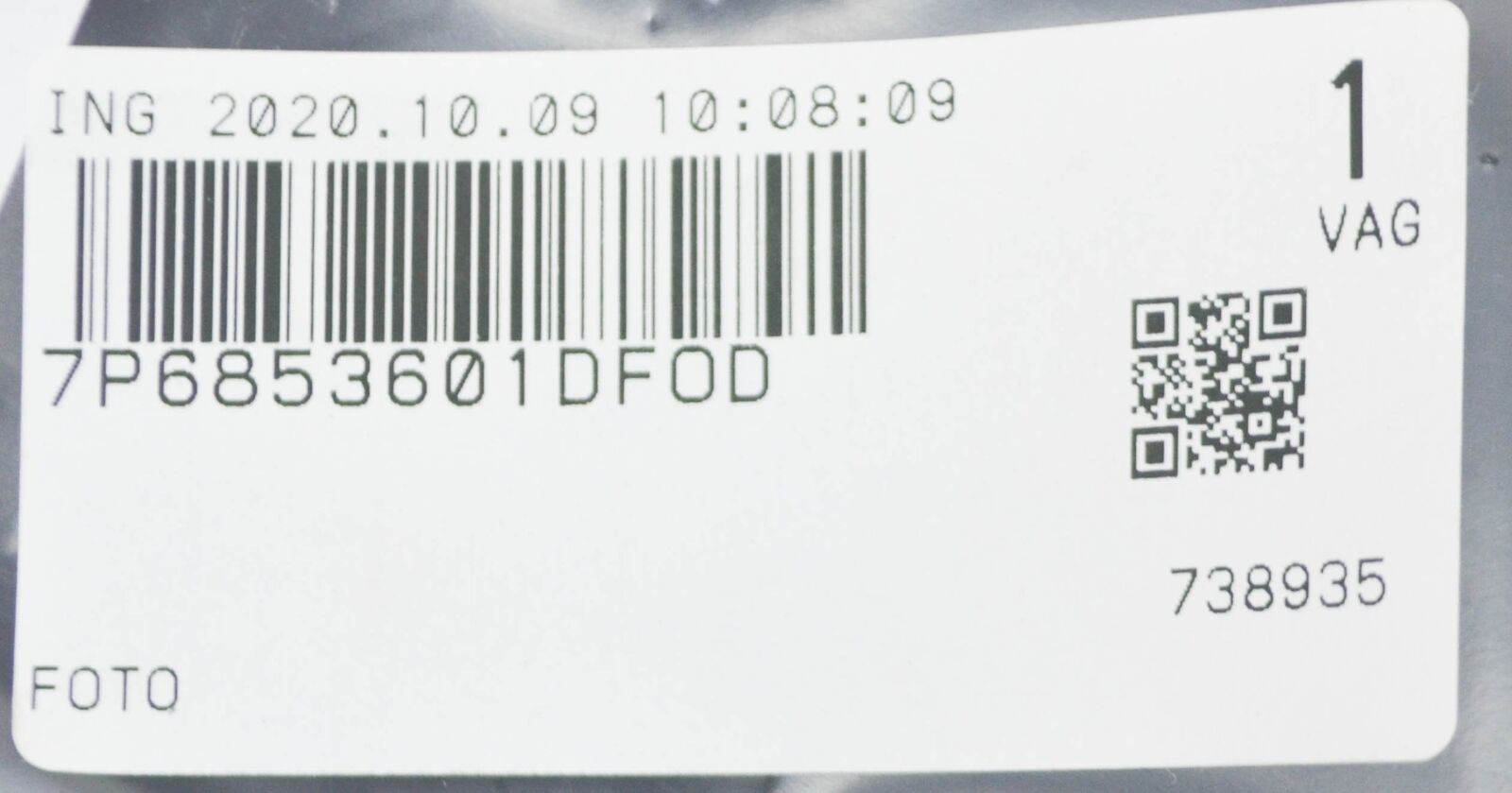 NEW VOLKSWAGEN TOUAREG 7P FRONT VW EMBLEM 7P6853601DFOD ORIGINAL