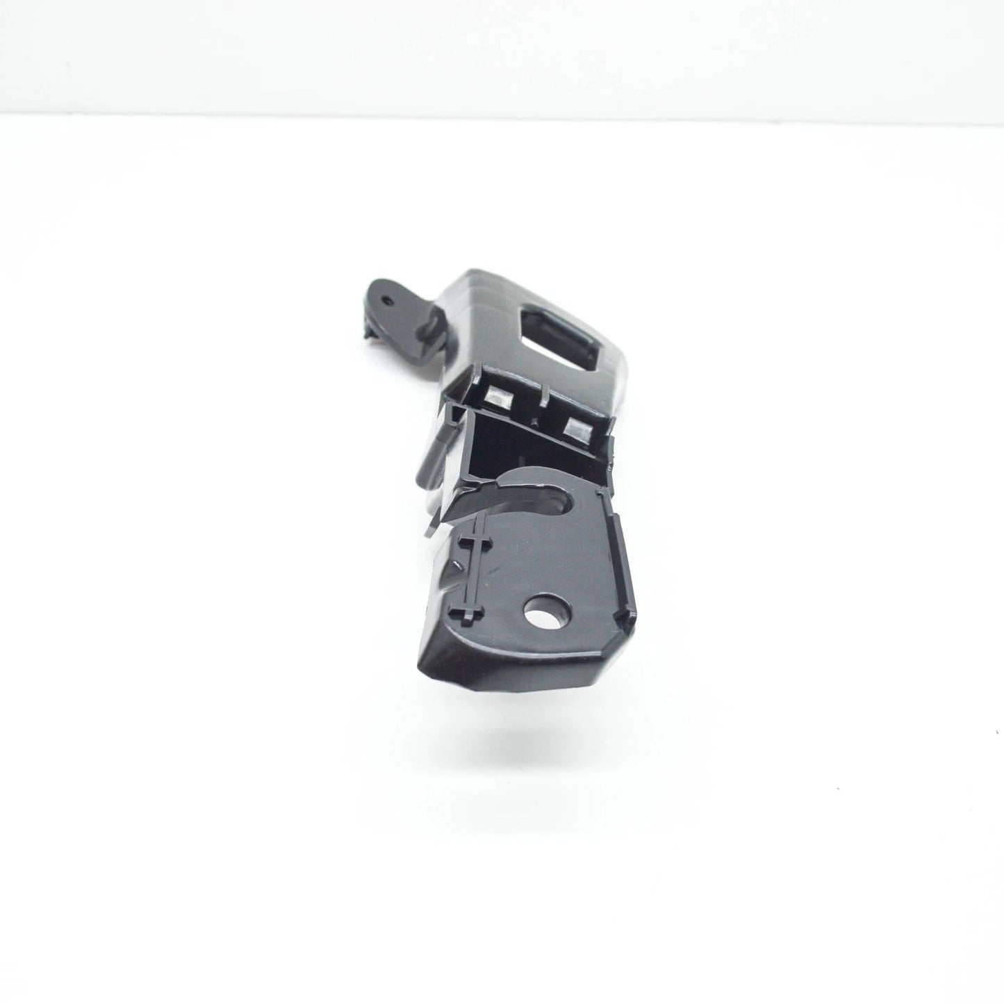 NEW VOLKSWAGEN BEETLE FRONT RIGHT BUMPER BRACKET 5C5807774E 2016