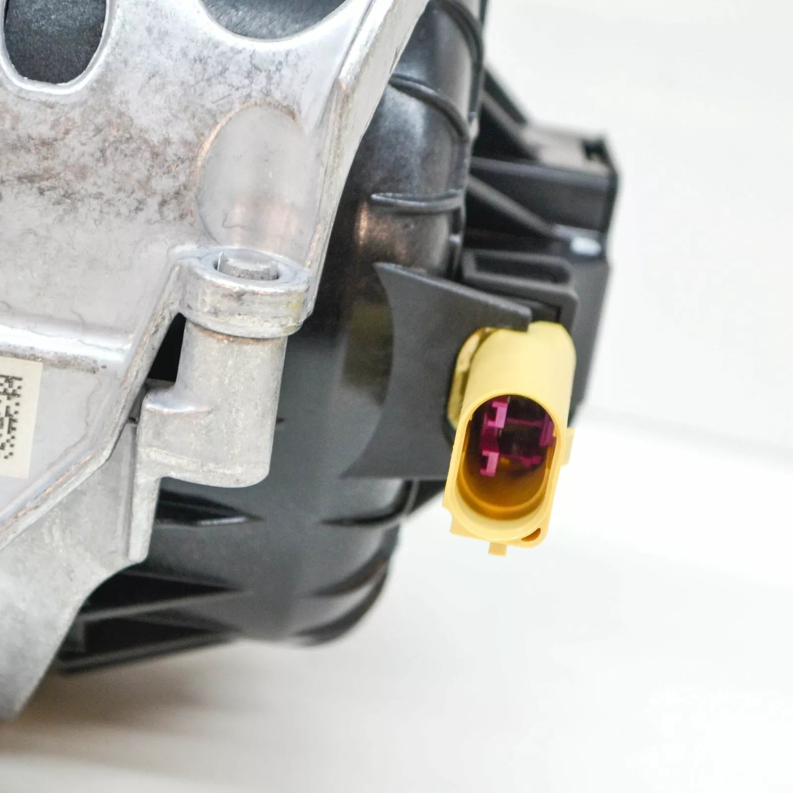 NEW AUDI A6 C8 RIGHT SIDE ENGINE MOUNT 4M0199372FQ ORIGINAL