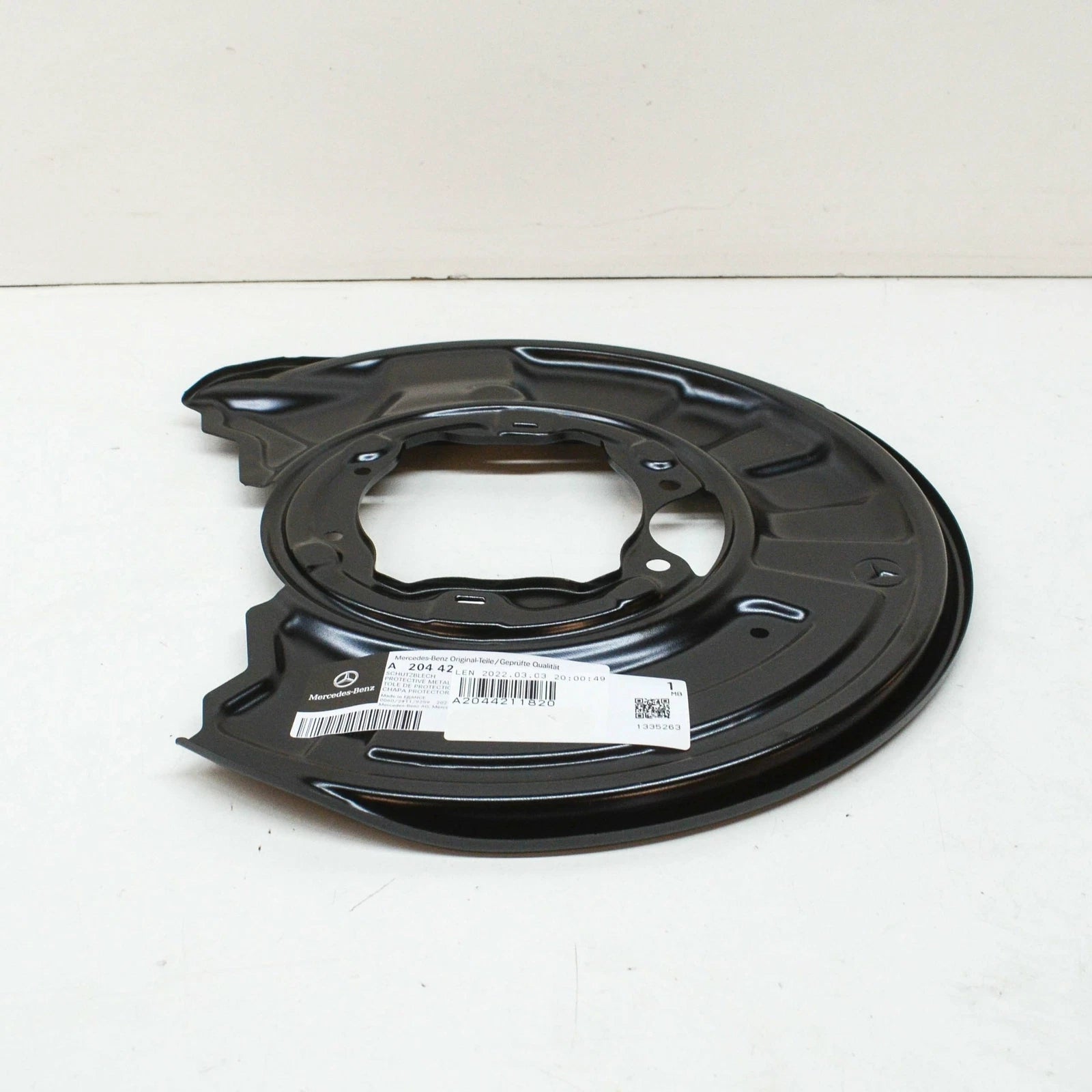 NEW MB C W204 REAR RIGHT BRAKE BACKING PLATE A2044211820 ORIGINAL