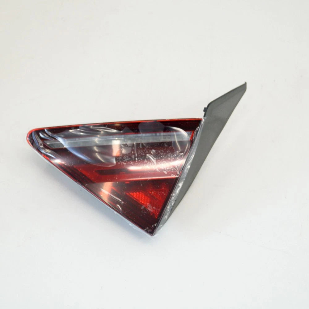 NEW AUDI A7 SPORTBACK RS7 TRUNK LID TAIL LIGHT RIGHT SIDE 4G8945094H 2016