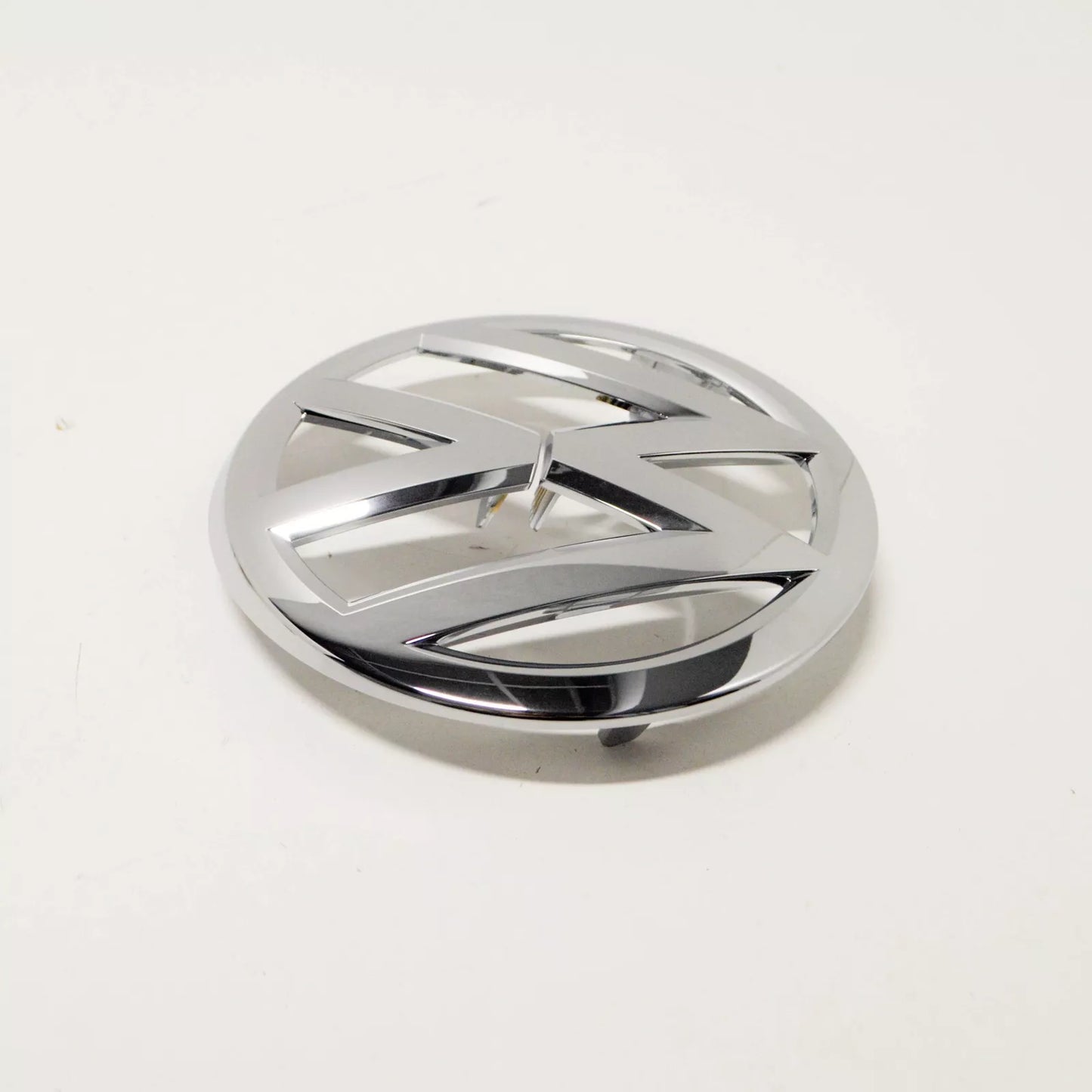 NEW VOLKSWAGEN UP FRONT BUMPER RADIATOR GRILLE EMBLEM 1S6853601B739 ORIGINAL