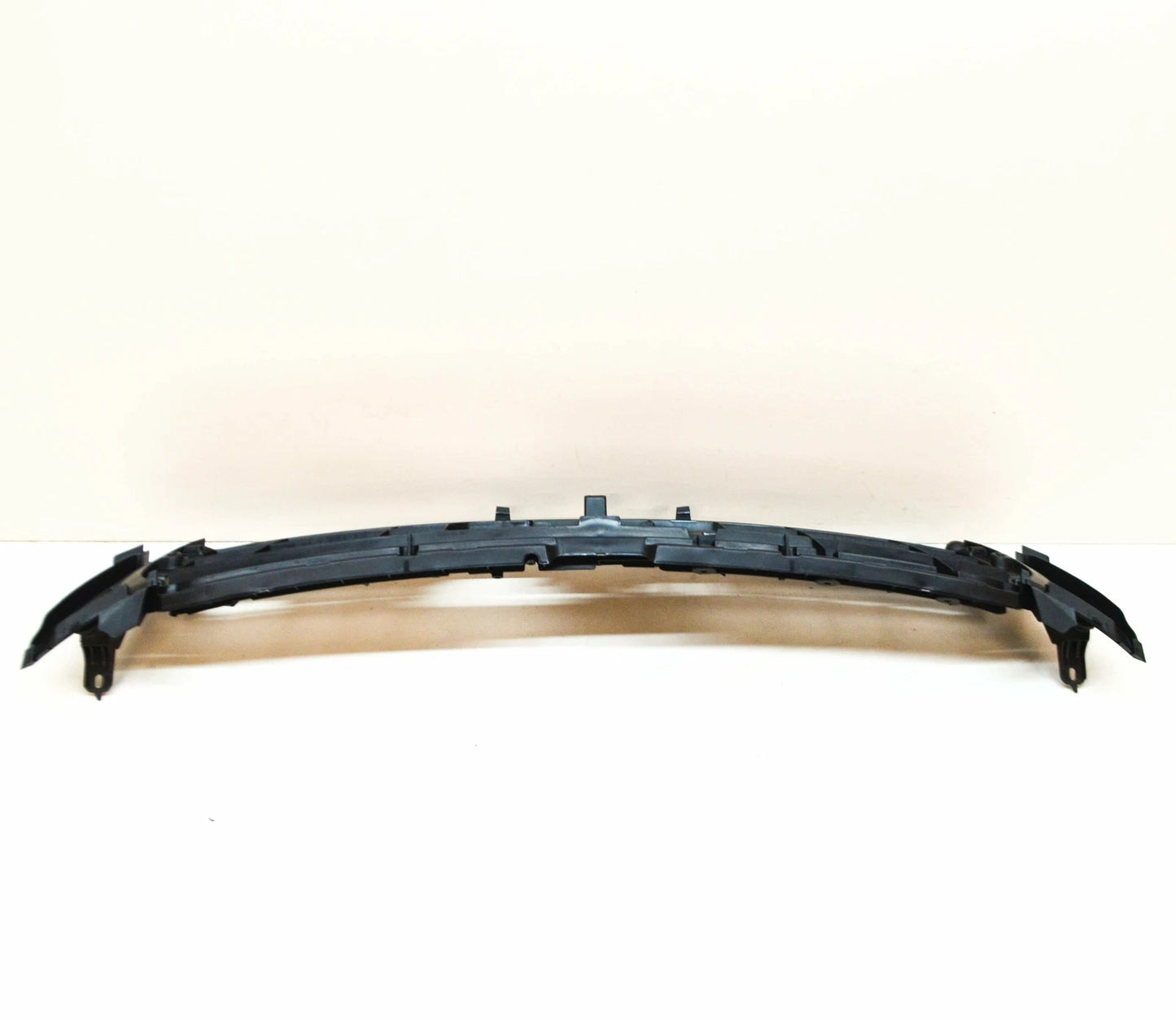 NEW AUDI A7 SPORTBACK 4G8 FRONT BUMPER CENTER CLOSING ELEMENT 4G8807233C