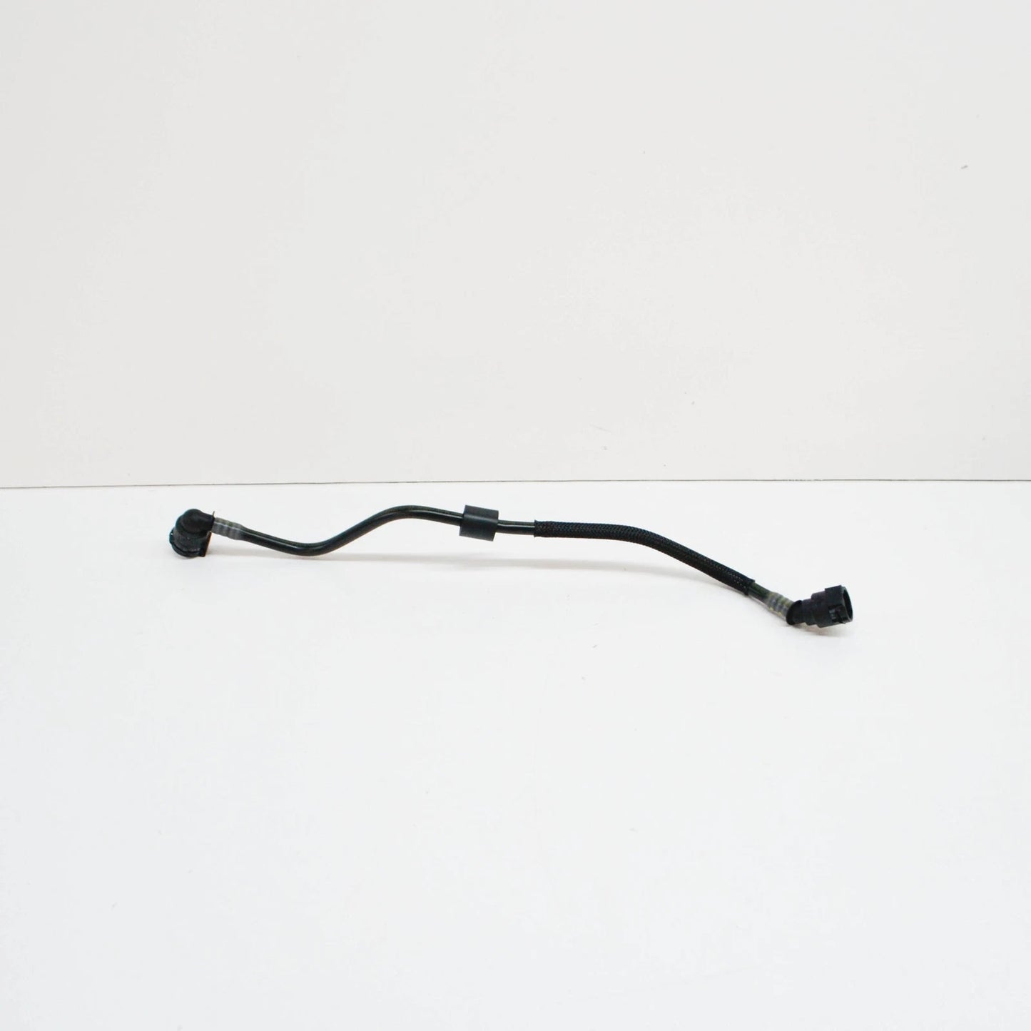 NEW BMW 5 G30 INTAKE SYSTEM EXPANSION TANK PIPE 17128602646 ORIGINAL