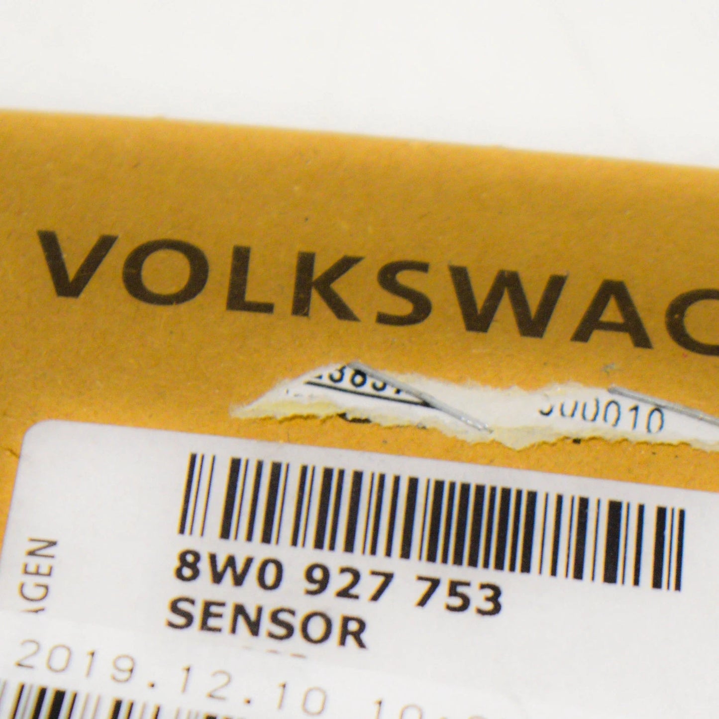 NEW AUDI A4 B9 FRONT LEFT DOOR HANDLE SENSOR 8W0927753 ORIGINAL