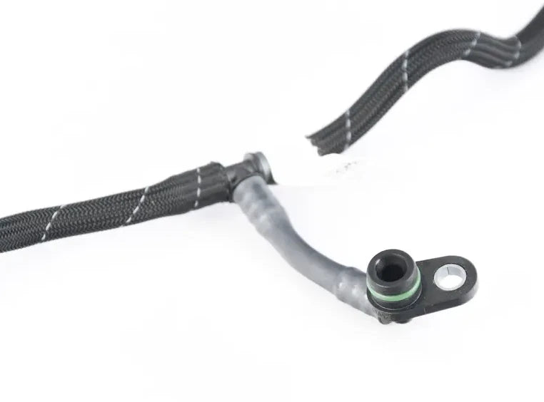 NEW AUDI A6 C8 ENGINE BREATHER LINE 06M121692AN ORIGINAL