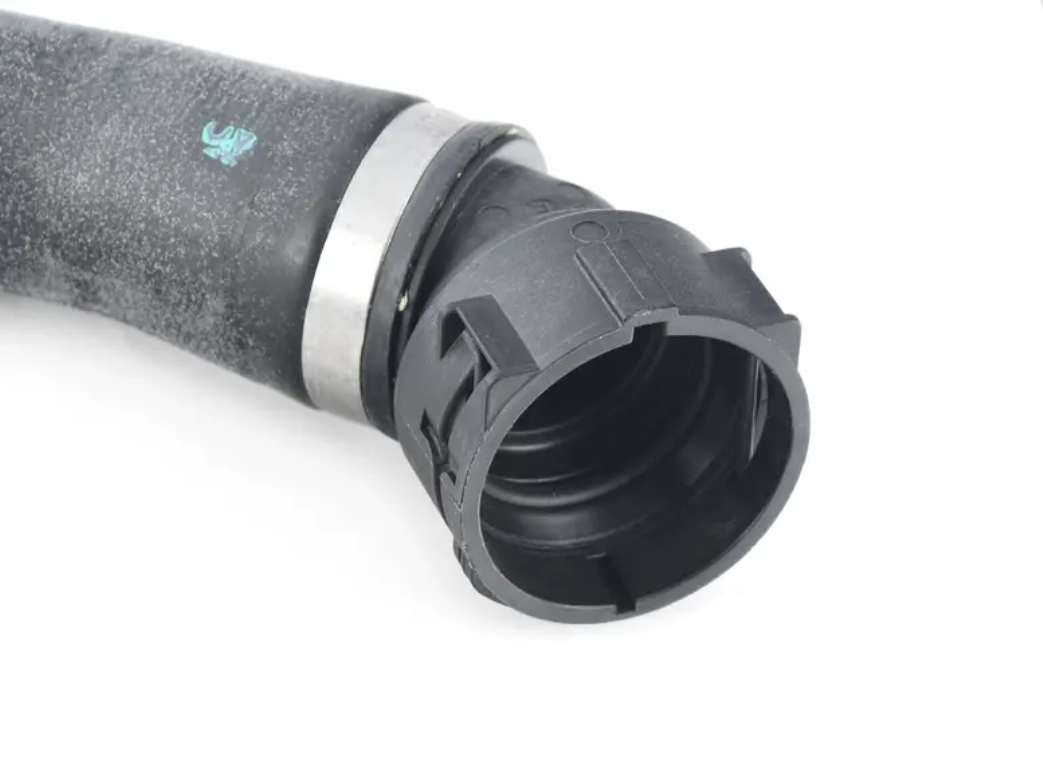 new bmw 5 g30 engine radiator hose 17128602638 8602638 original