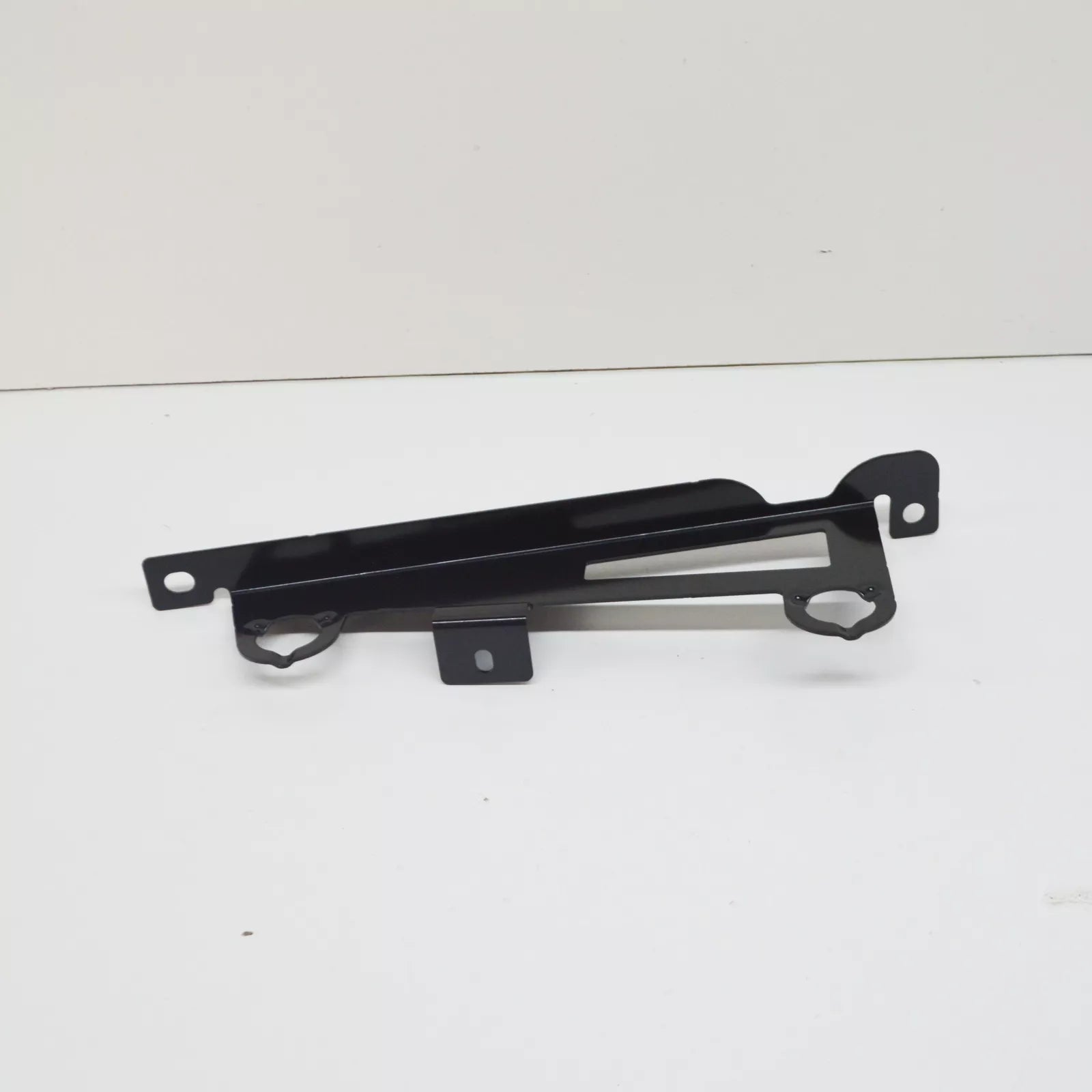 NEW BMW M4 G82 FRONT LEFT BUMPER CARRIER CROSS BAR BRACKET 51118074895 ORIGINAL