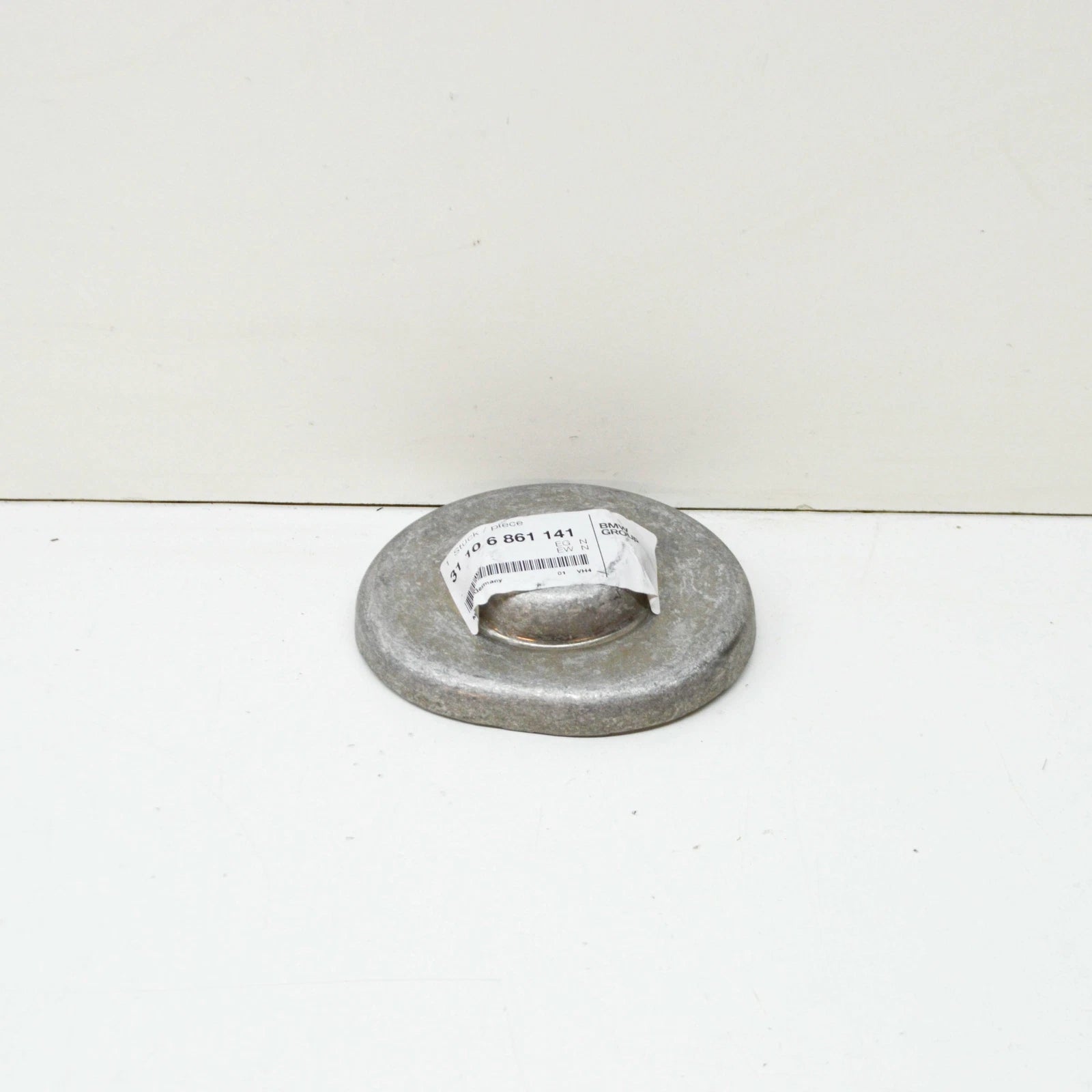 NEW BMW 5 G30 REAR AXLE STOPPER 31106861141 ORIGINAL