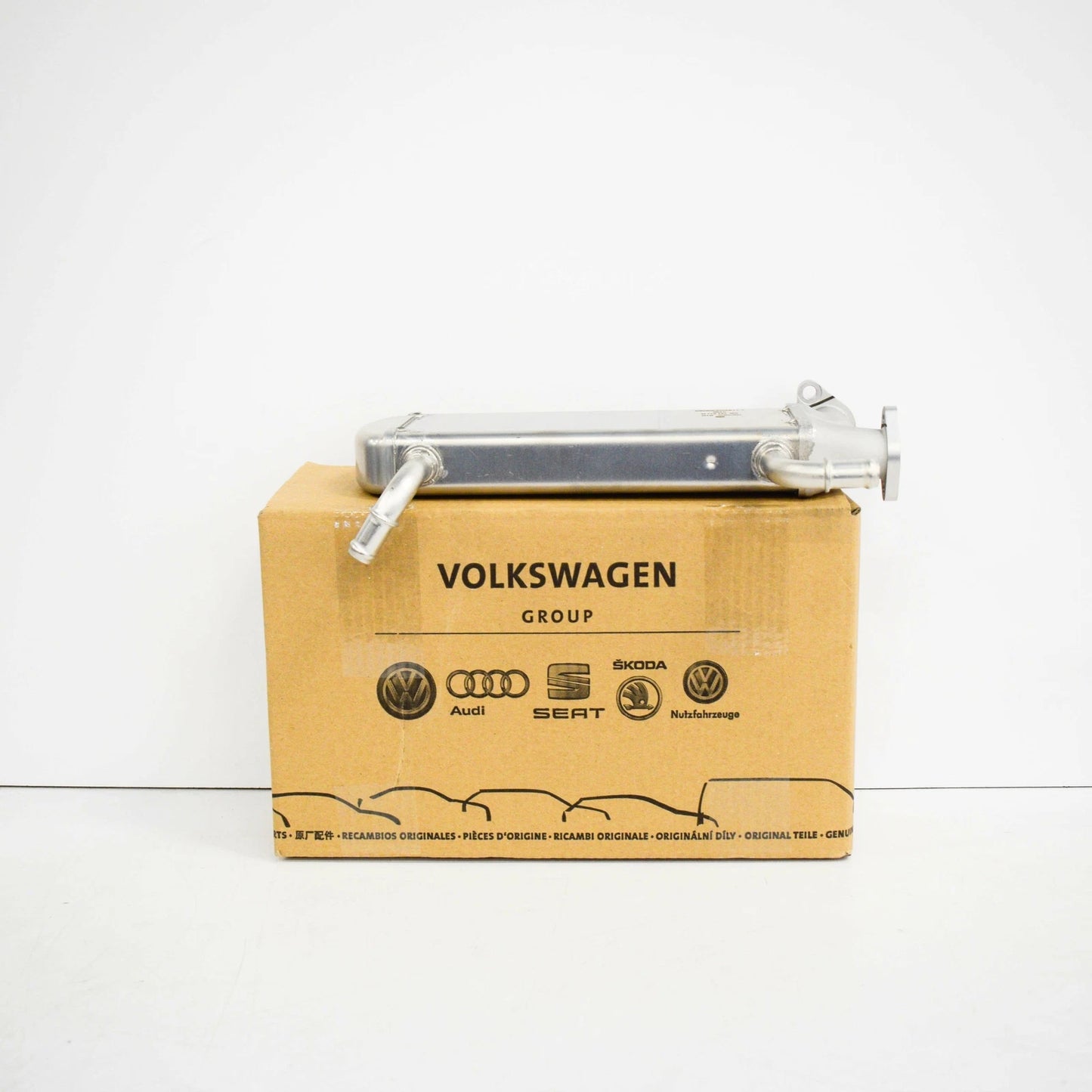 NEW VOLKSWAGEN AMAROK EGR EXHAUST COOLER 03L131511Q ORIGINAL