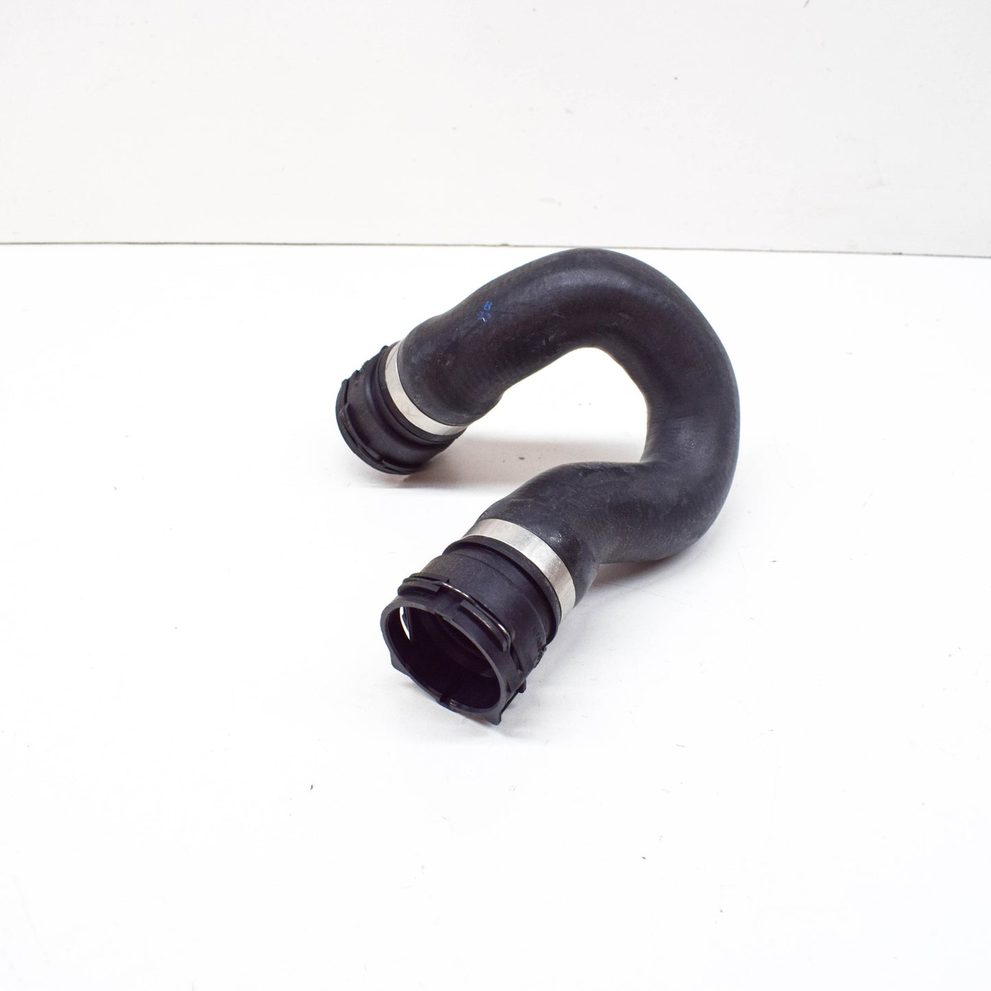 NEW AUDI A4 8K B8 COOLANT HOSE 8K0121101J ORIGINAL