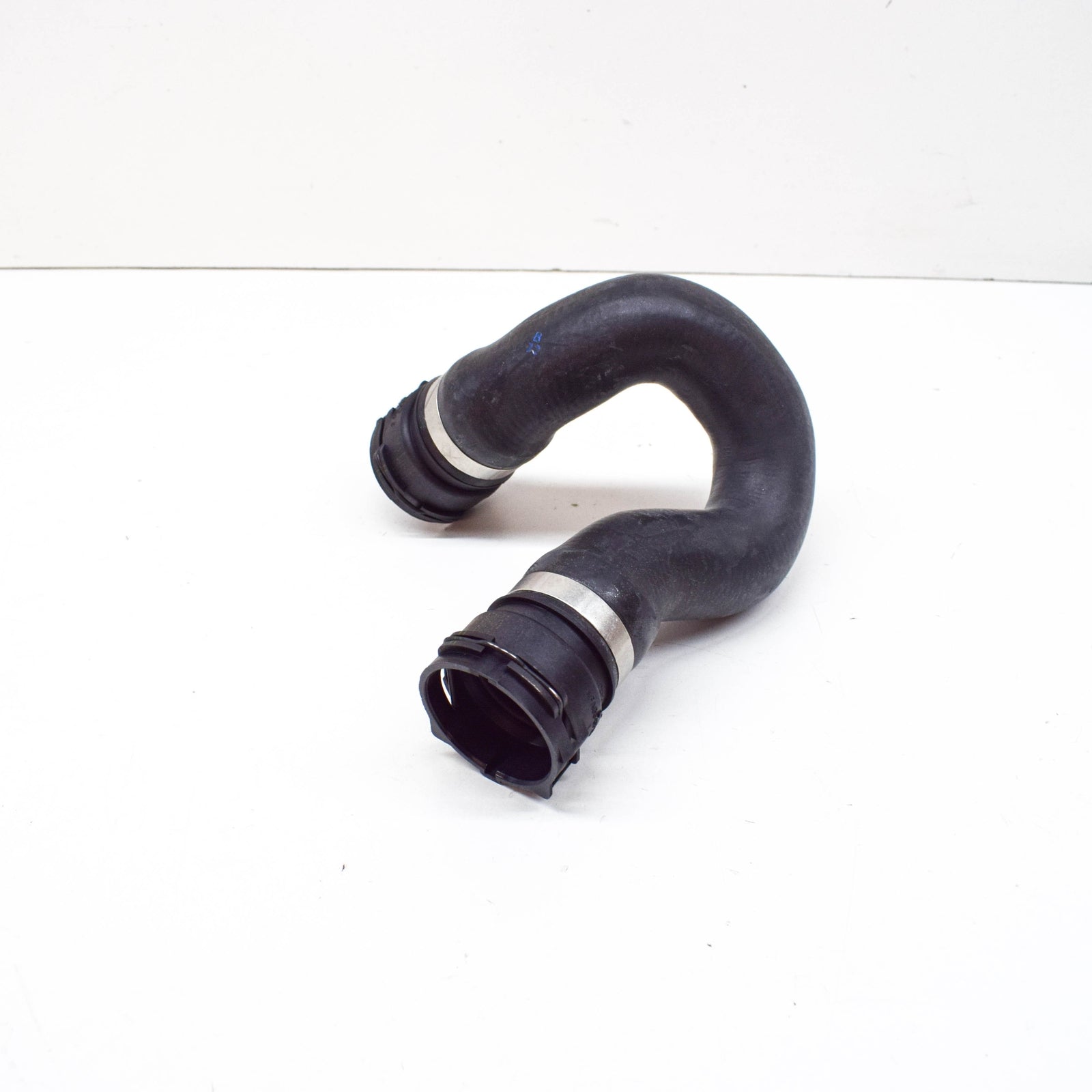 NEW AUDI A4 8K B8 COOLANT HOSE 8K0121101J ORIGINAL