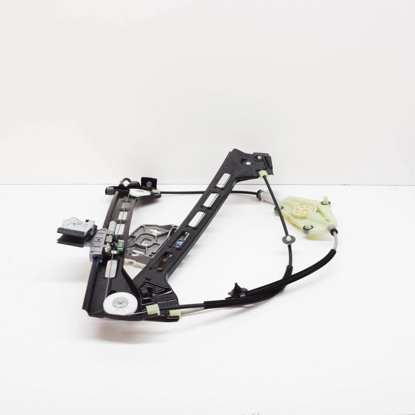 NEW AUDI R8 42 FRONT DOOR RIGHT SIDE WINDOW GLASS LIFTER 420837462B ORIGINAL