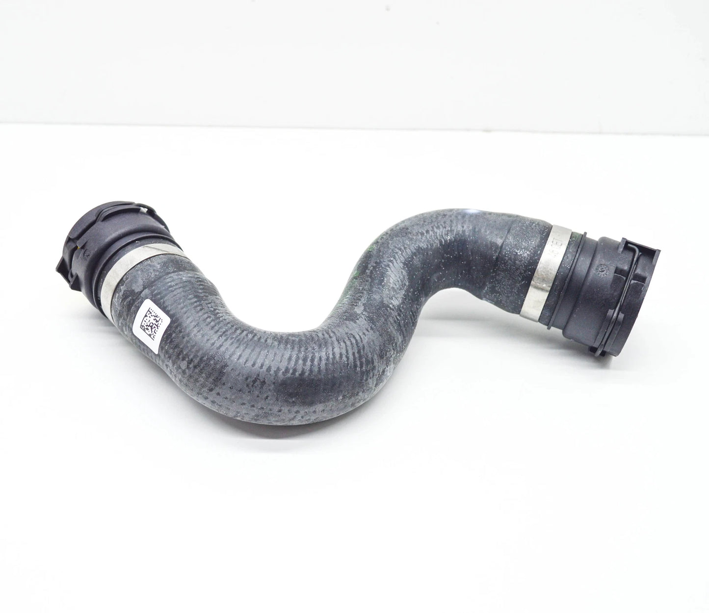 NEW AUDI A4 B9 ENGINE WTAER COOLANT HOSE W RELEASE COUPLING 8W0122101A