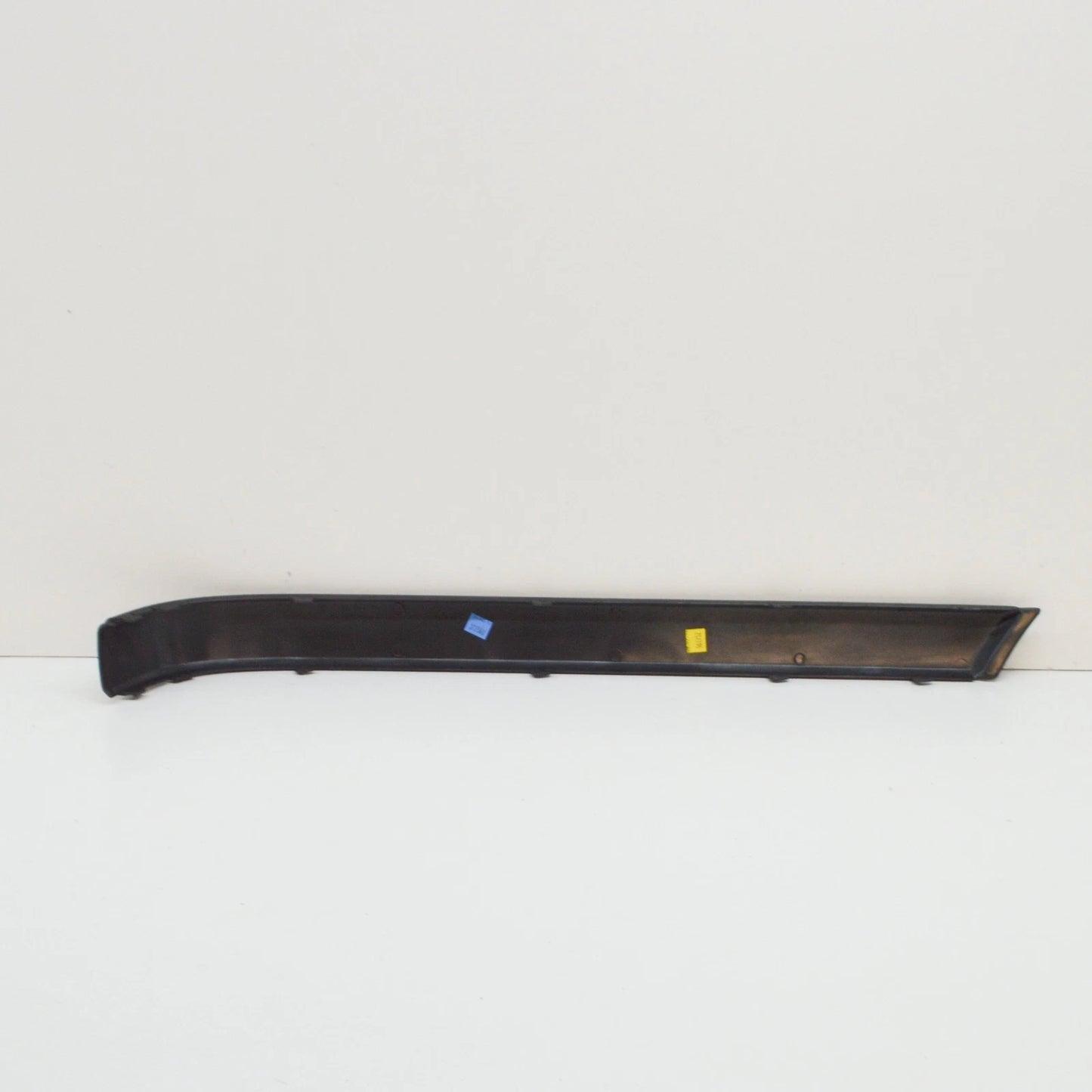 NEW BMW 5 E34 REAR BUMPER LEFT MOULDING 51121944185 ORIGINAL