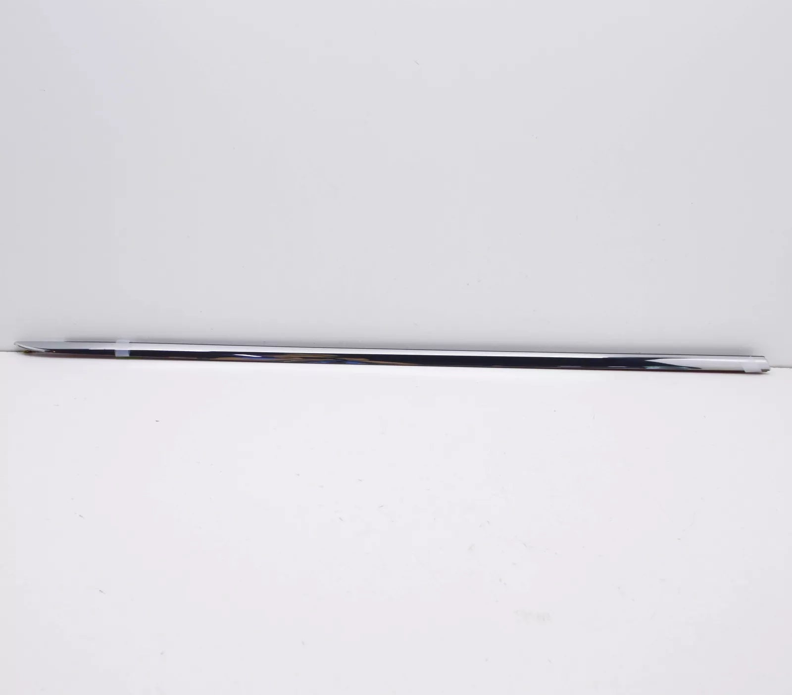 NEW MERCEDES-BENZ S W222 REAR LEFT DOOR TRIM STRIP A2226908701