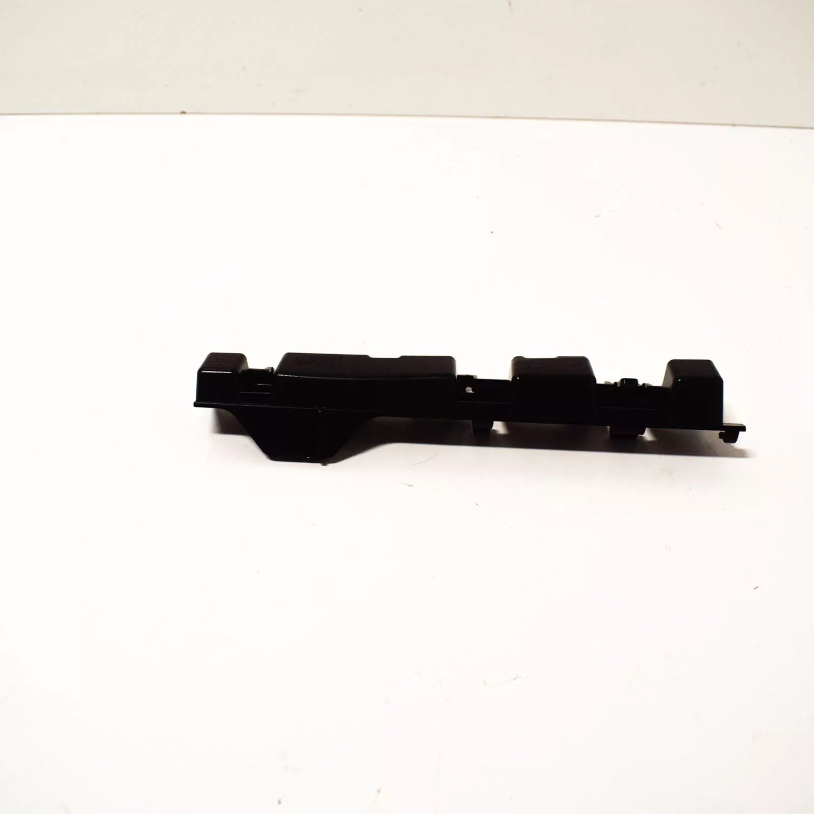 NEW BMW 3 GRAN TURISMO F34 LEFT SIDE SKIRT SUPPORTING LEDGE 51777294887 ORIGINAL