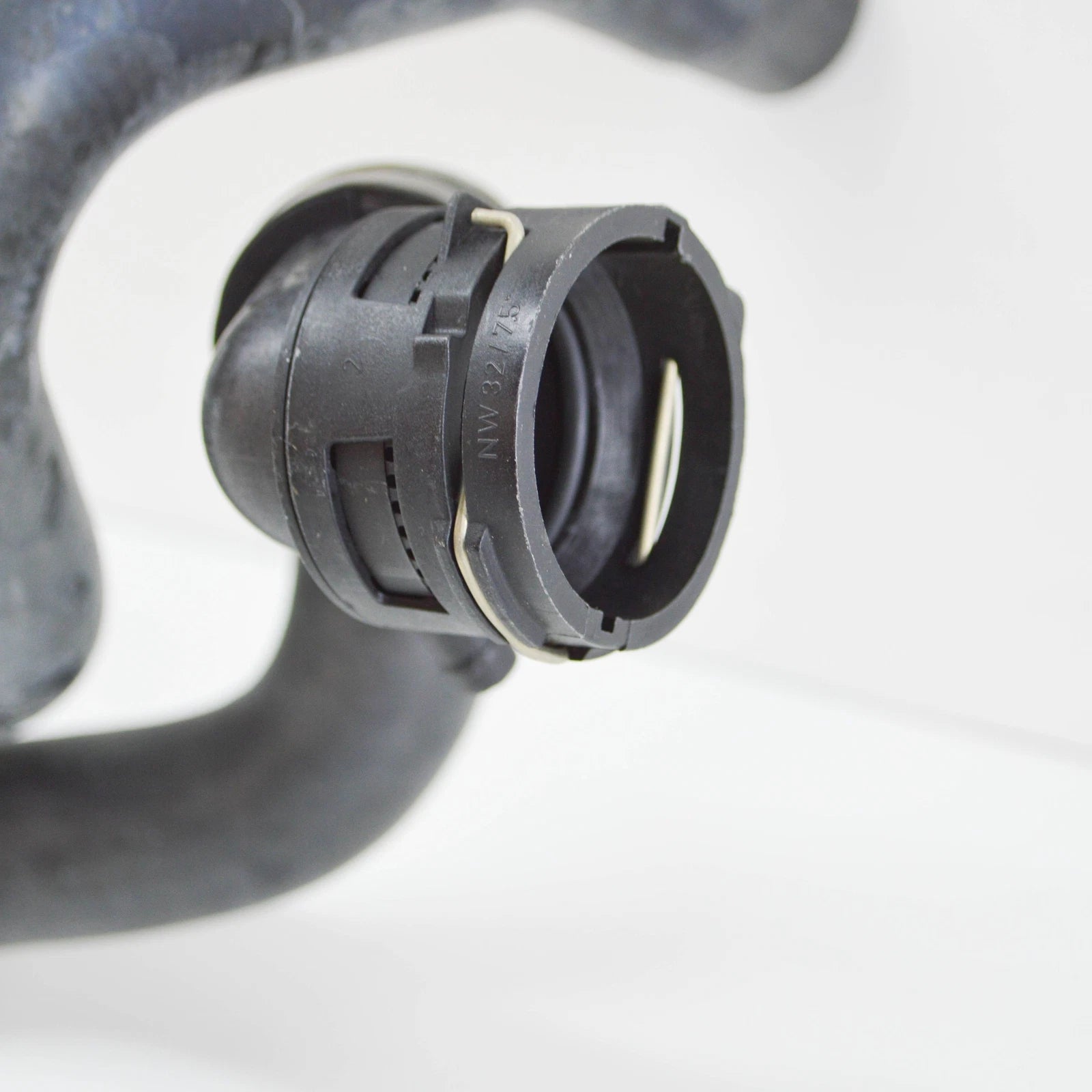 NEW AUDI Q7 4L ENGINE COOLANT RADIATOR UPPER PIPE HOSE SET 7L0122101L ORIGINAL