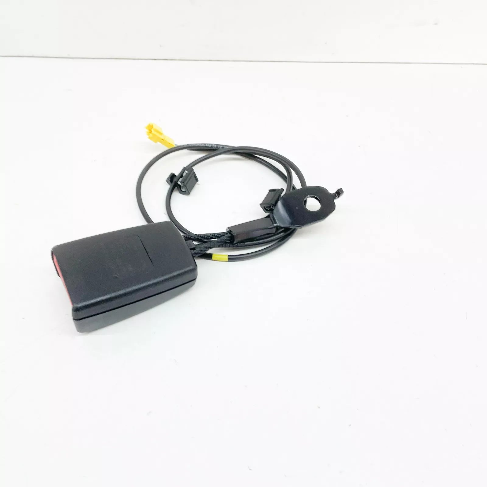 NEW MERCEDES-BENZ E COUPE C207 FRONT RIGHT SEAT BUCKLE A2078601869 ORIGINAL