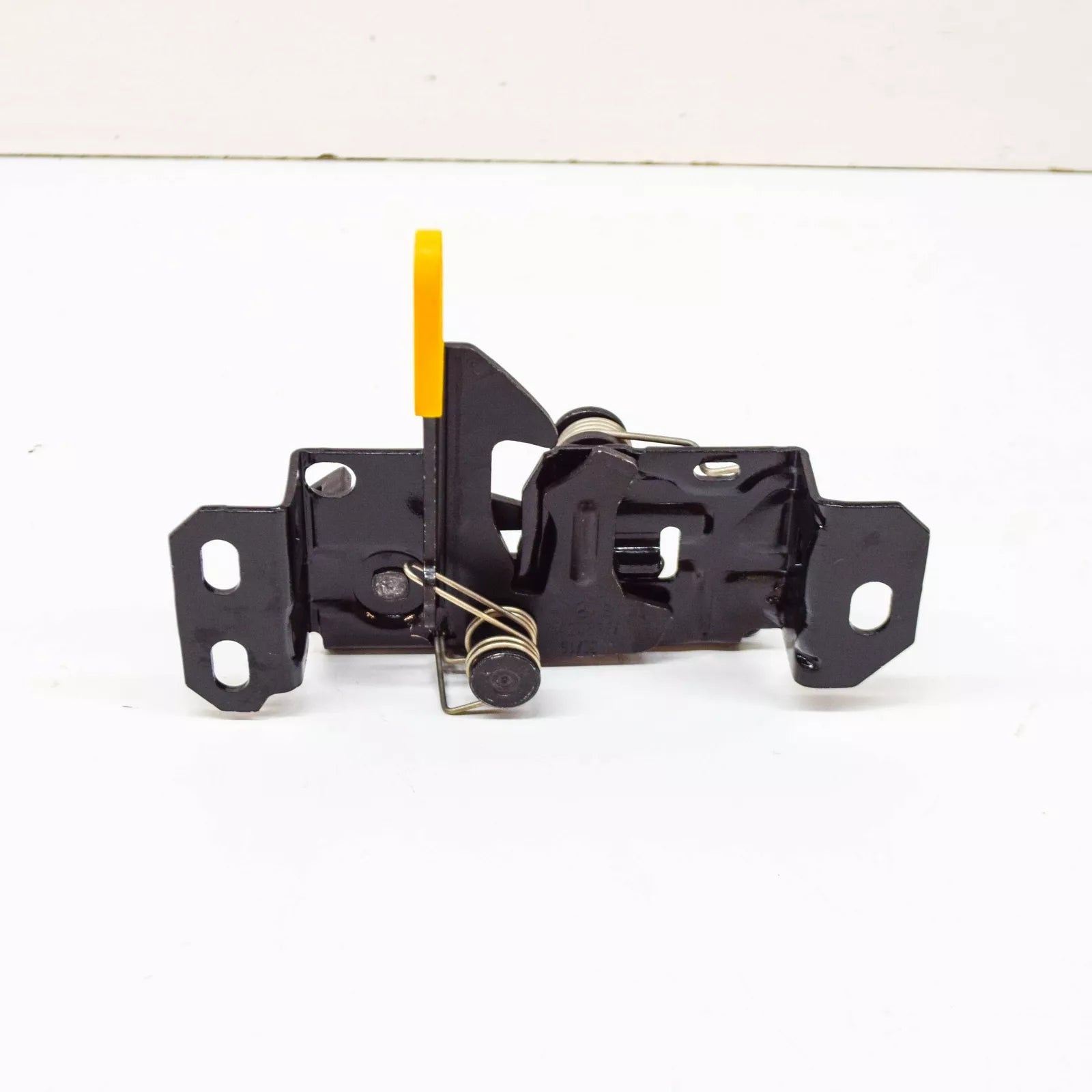 NEW MERCEDES-BENZ B W246 ENGINE HOOD LOCK LOWER PART A2468800460