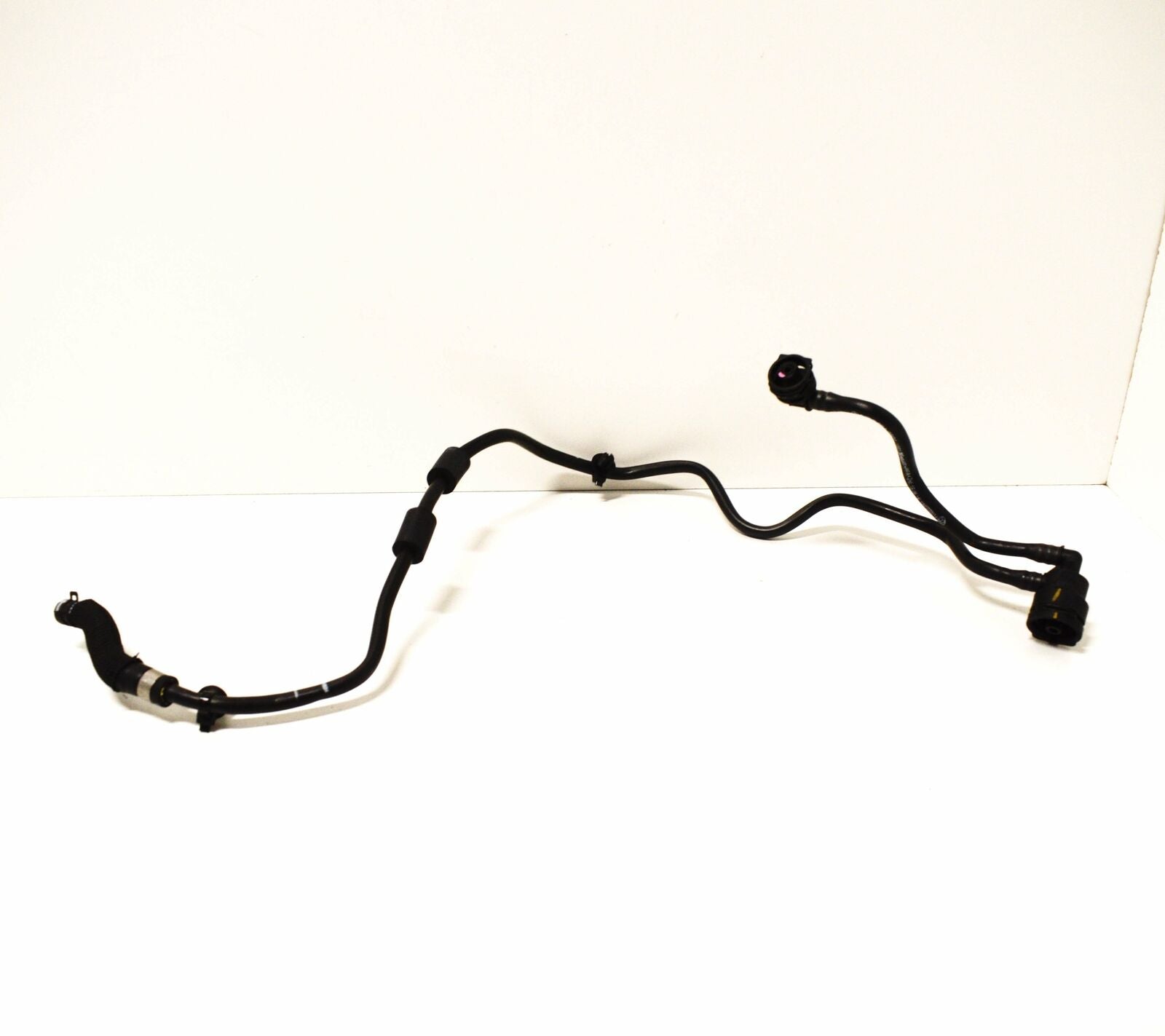 NEW MB C A205 RADIATOR VENT PIPE HOSE C 300 2.0 PETROL A2055012501 ORIGINAL