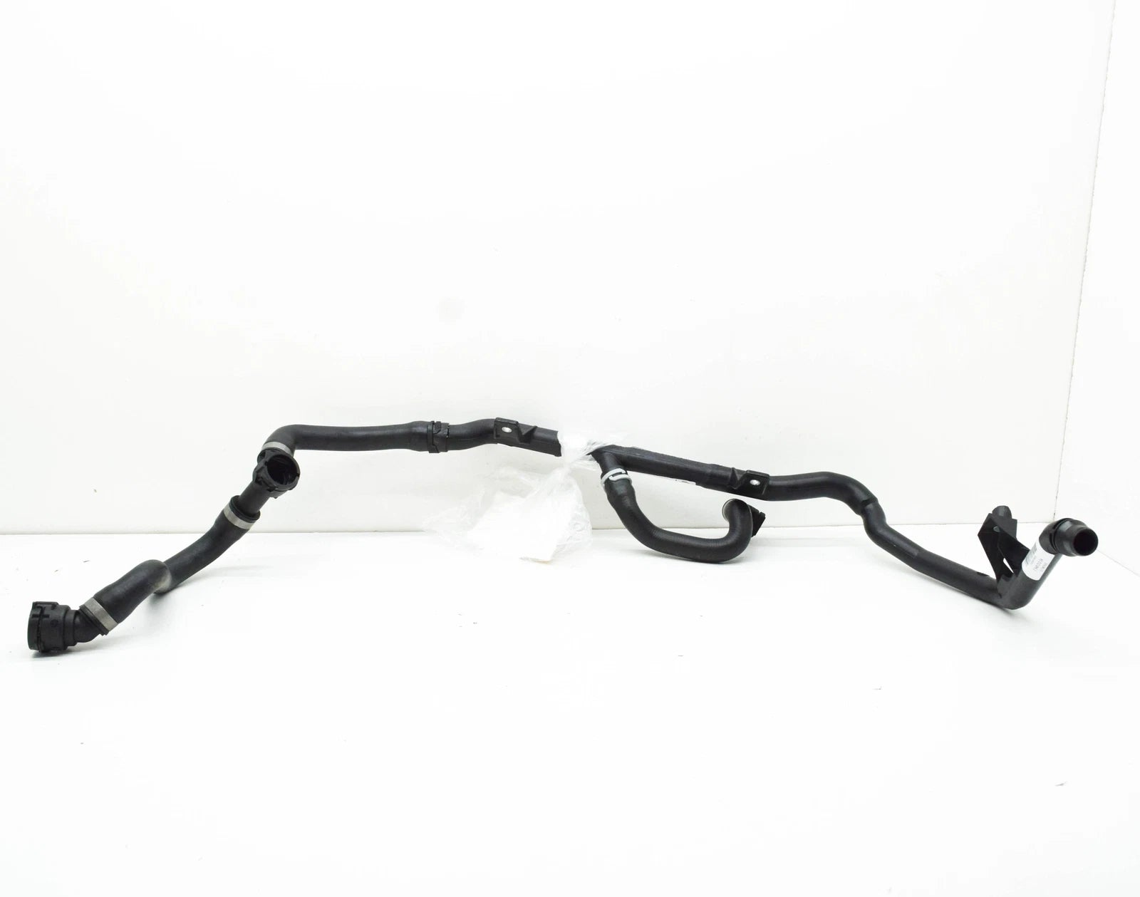 NEW BMW 3 E90 LOWER COOLANT HOSE 17127548224 3.0 PETROL 171KW ORIGINAL