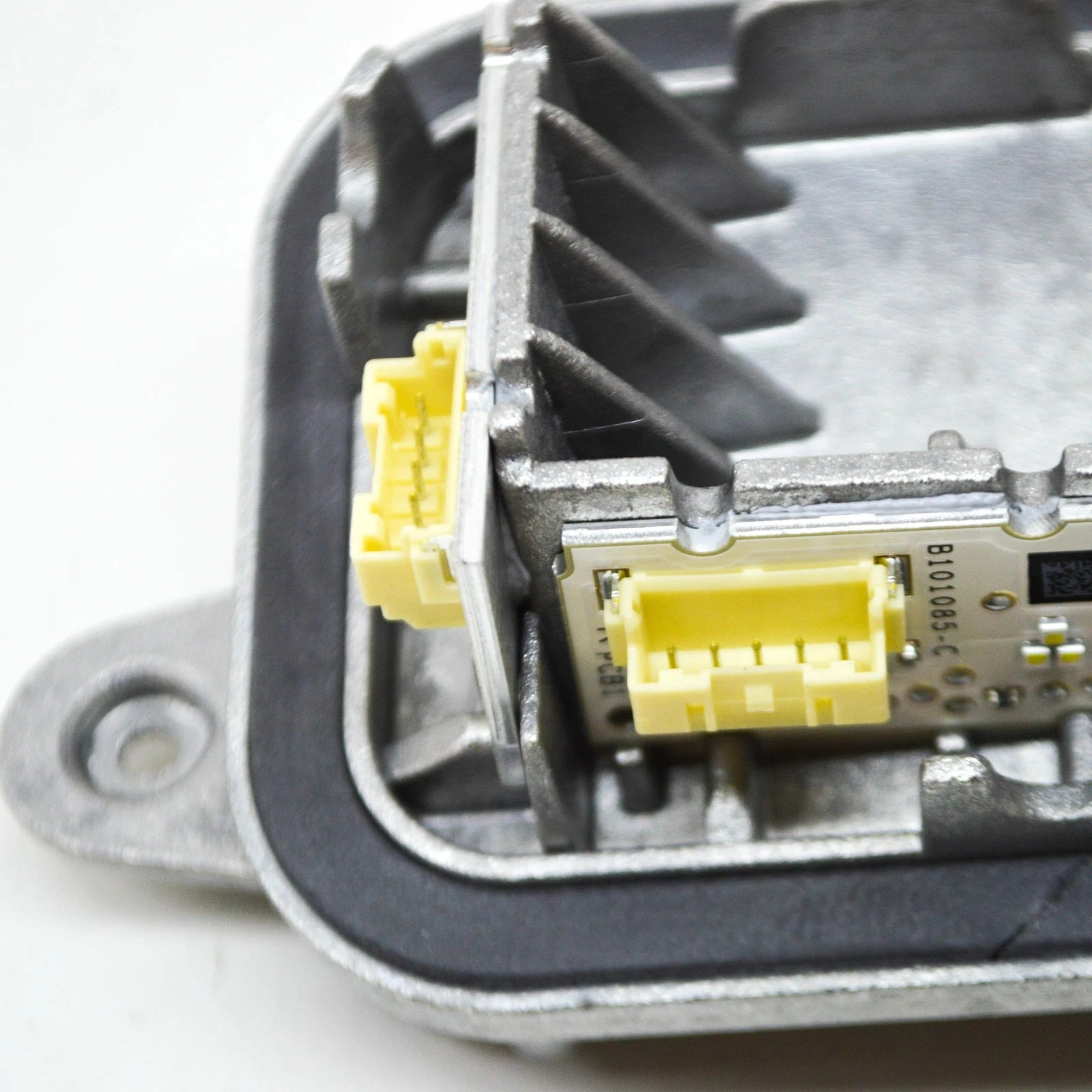 NEW BMW 3 GT F34 FRONT RIGHT DRL MODULE LIGHT CONTROL UNIT 63117493238 ORIGINAL