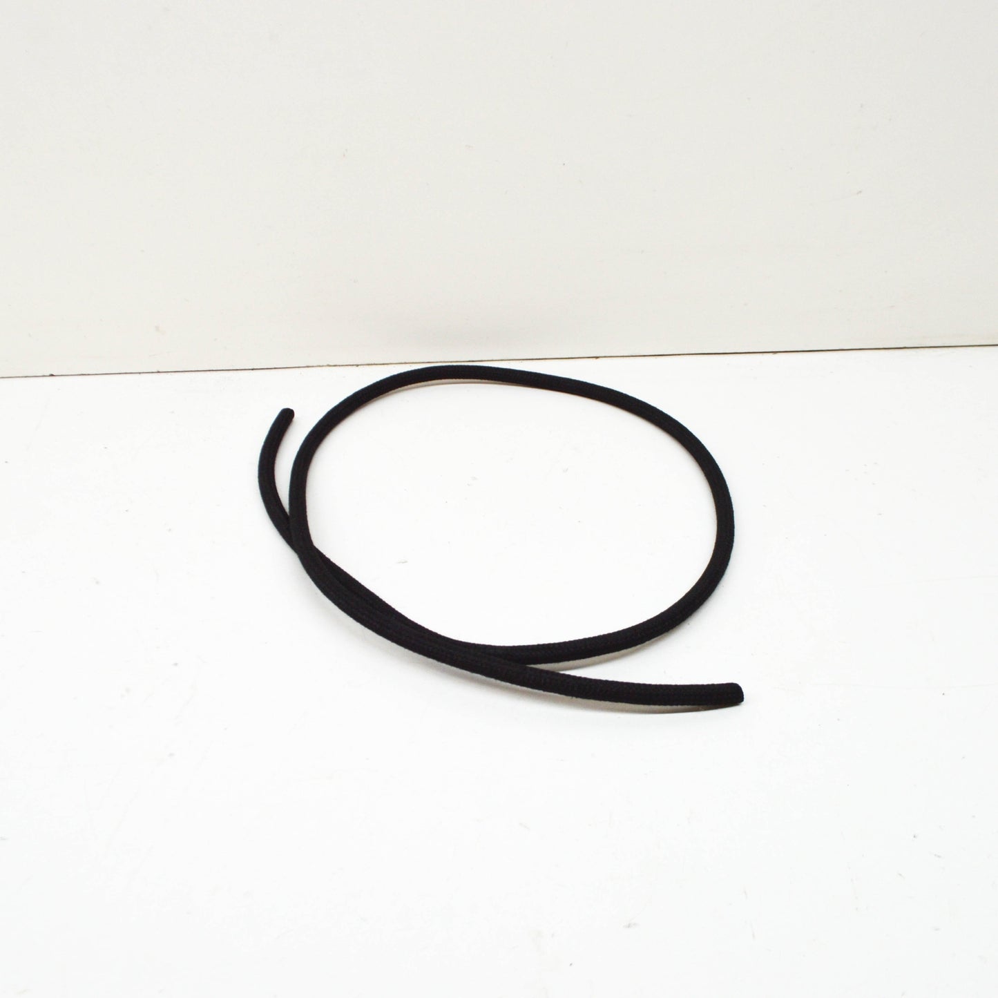 new bmw e38 e39 e46 e53 e60 e61 black vacuum hose 7797129 11747797129 original
