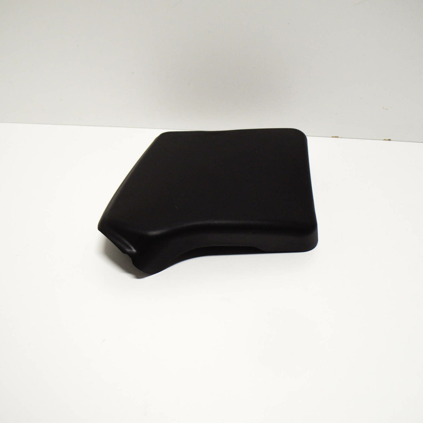 NEW AUDI Q5 8R REAR LEFT TAIL LIGHT COVER CAP 8R0945425A ORIGINAL