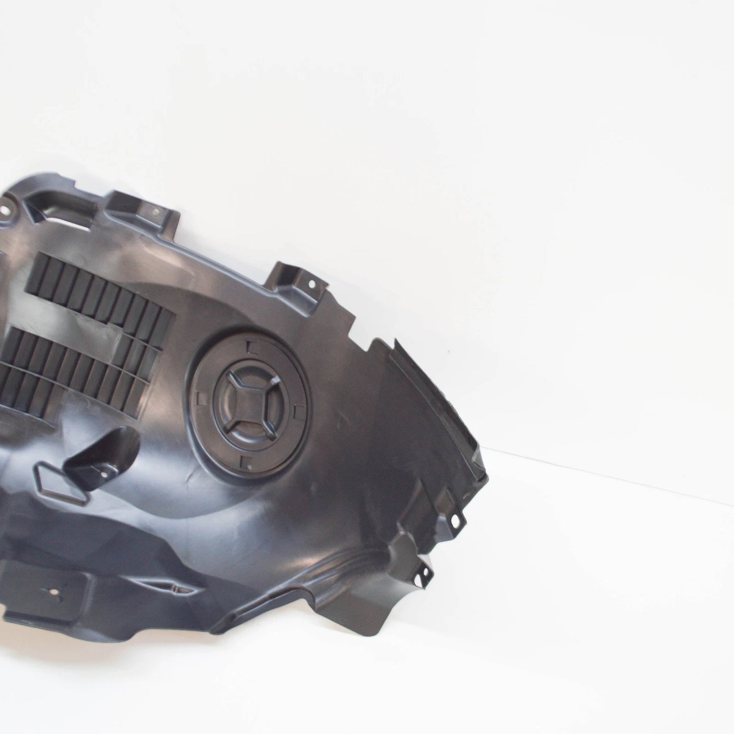 NEW MB GLB X247 FRONT LEFT WHEEL ARCH LINER FRONT PART A2478840300 ORIGINAL