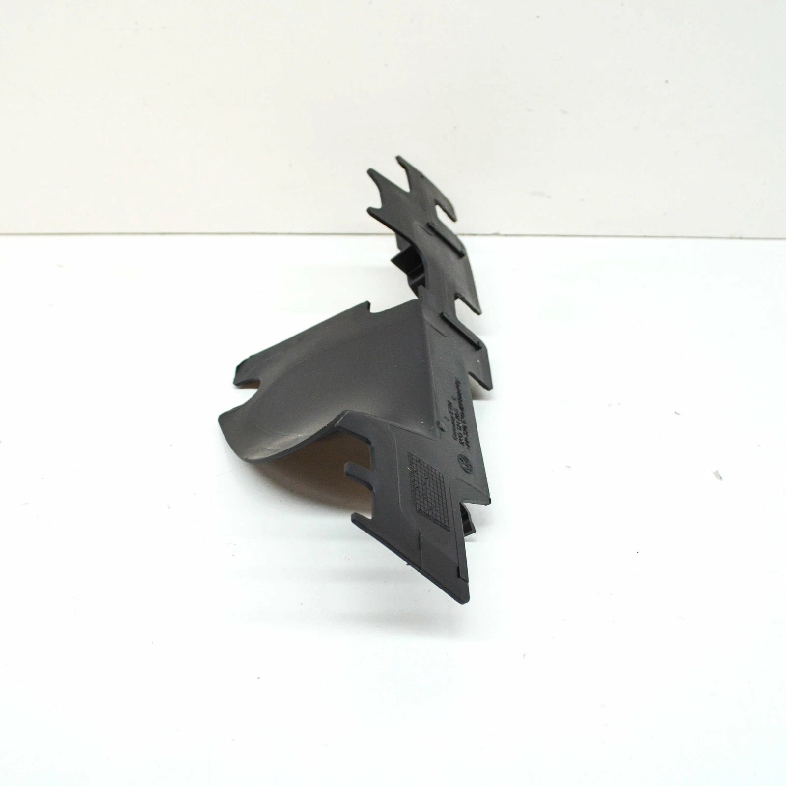 NEW VW GOLF MK5 5K INTERCOOLER RADIATOR RIGHT DEFLECTOR 5K0121284C ORIGINAL