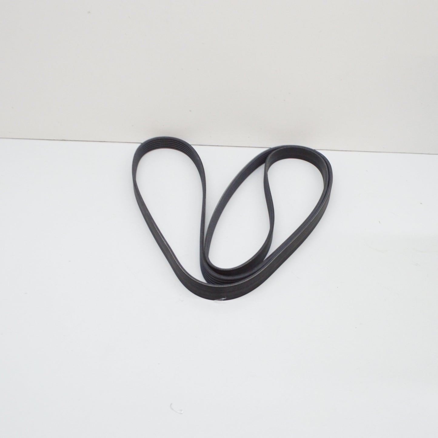 NEW VOLKSWAGEN TOUAREG 7L V-RIBBED SERPENTINE BELT 059903137T 3.0 DIESEL