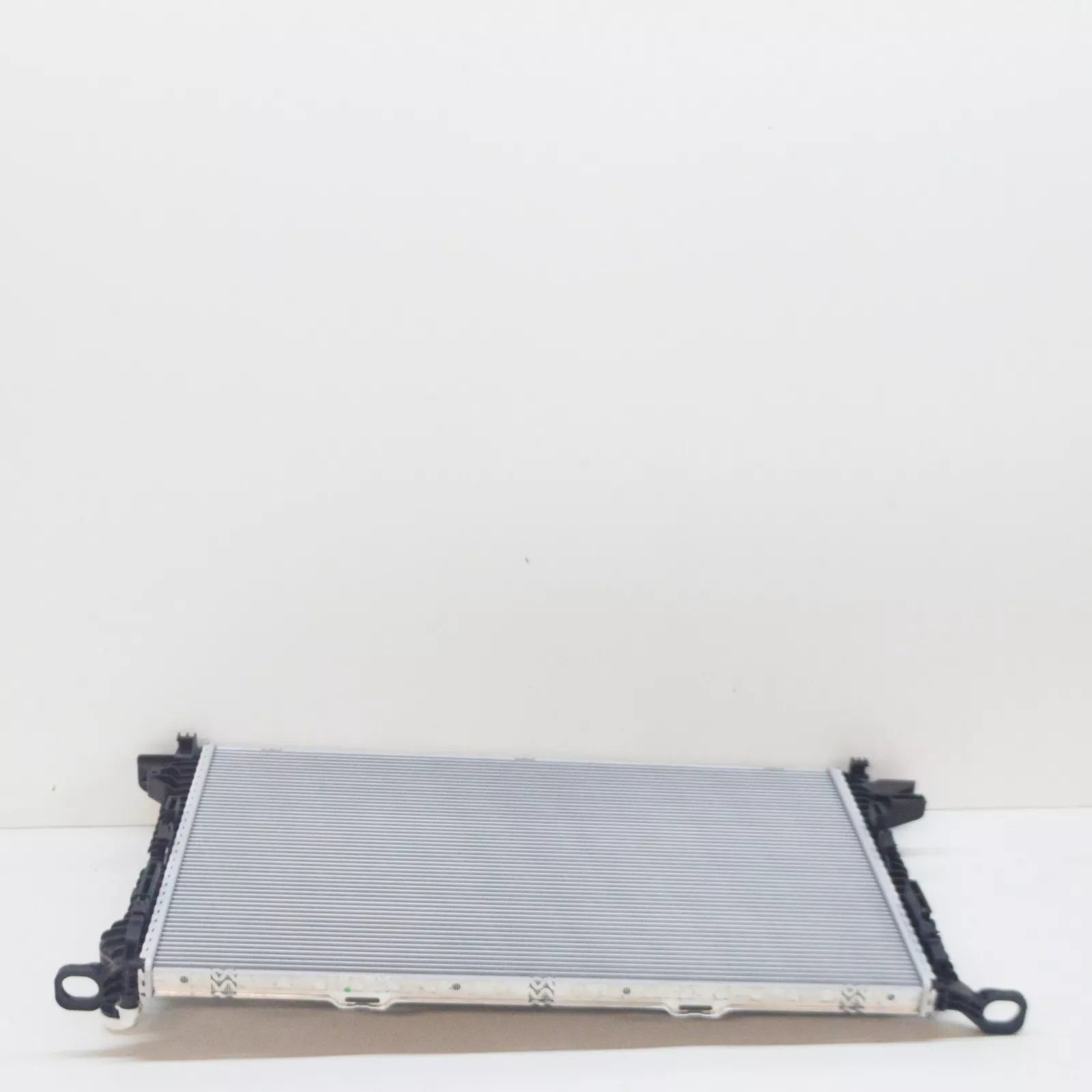 NEW AUDI A4 AVANT B8 ENGINE COOLANT RADIATOR 8K0121251AG ORIGINAL