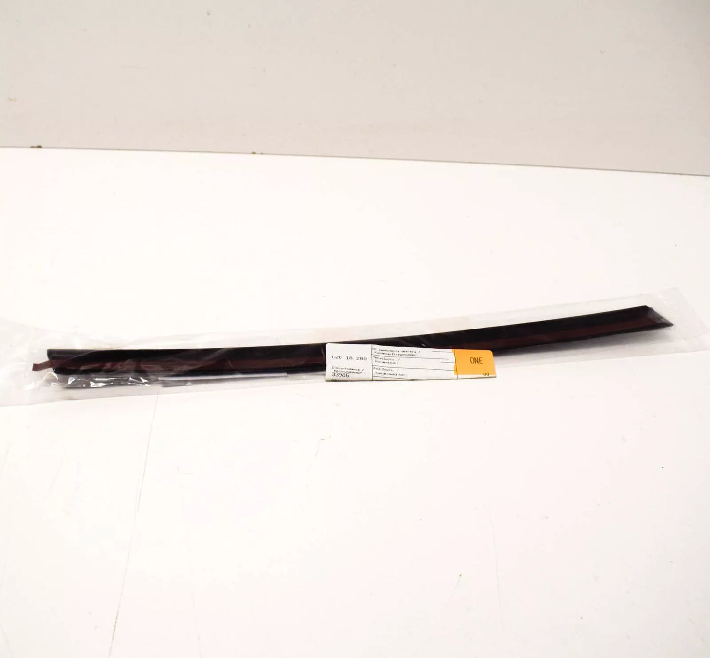 NEW BMW 1 E81 EXTERIOR RIGHT B PILLAR TRIM COVER STRIP 51377164946 ORIGINAL