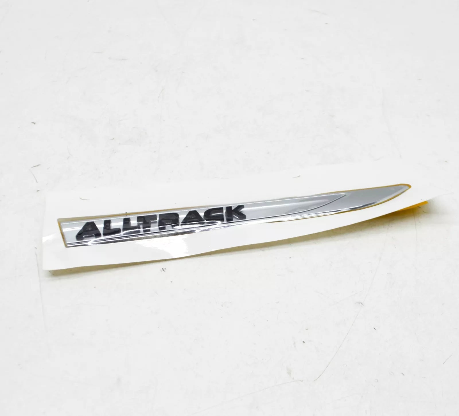 NEW VOLKSWAGEN PASSAT ALLTRACK B8 RIGH FENDER WING BADGE 3G9853688CBX