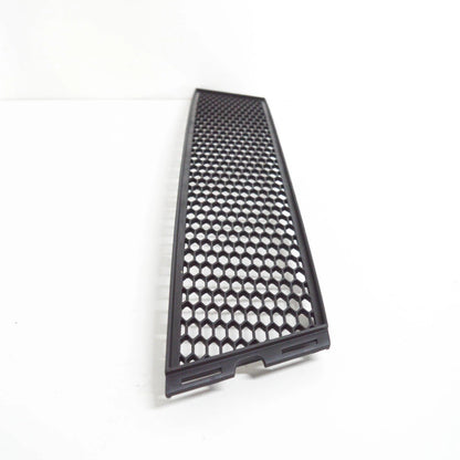 NEW BMW 3 E92 FRONT BUMPER LOWER CENTER GRILLE 51117227889 7227889 2009 ORIGINAL