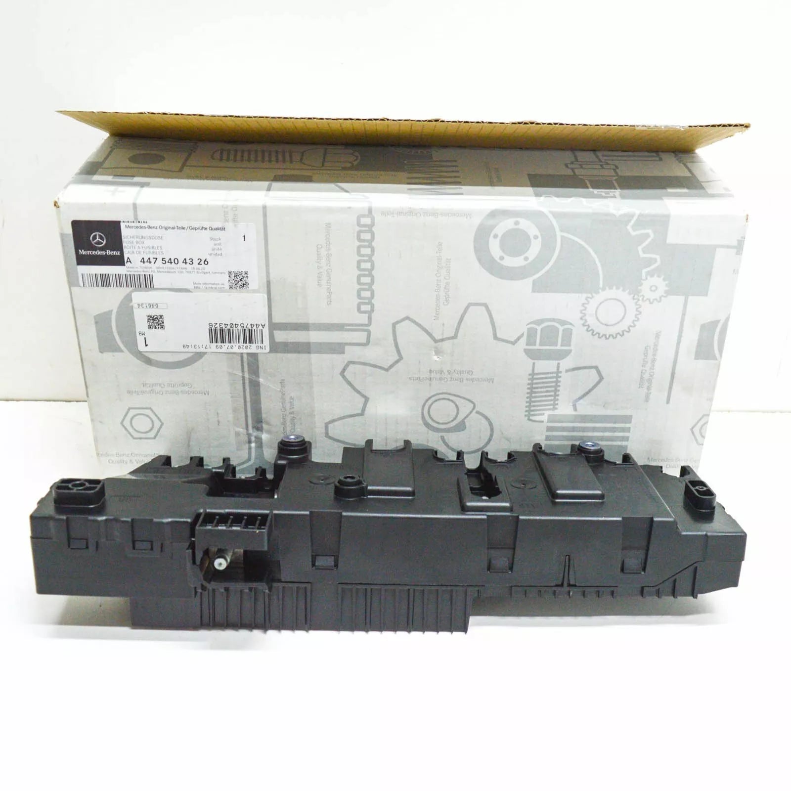 NEW MERCEDES BENZ VITO W447 FUSE BOX A4475404326