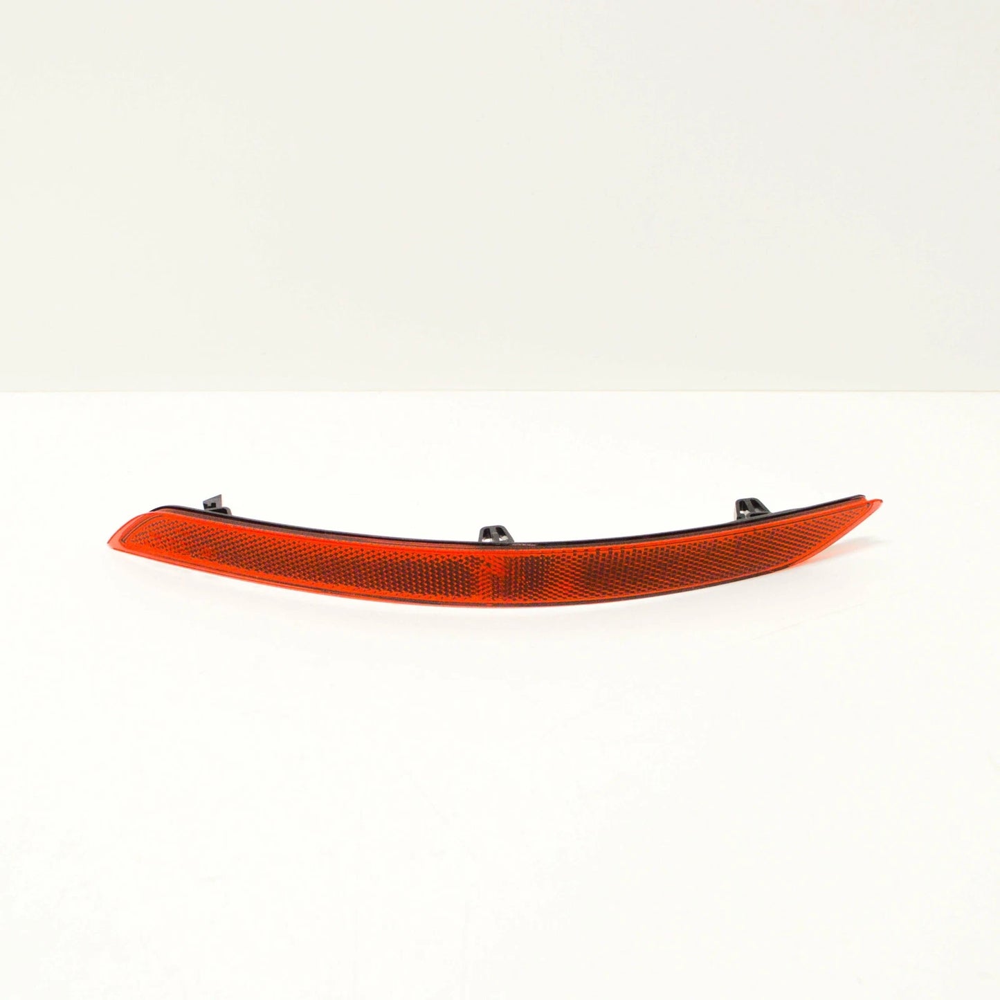 NEW AUDI A3 8V REAR BUMPER REFLECTOR LEFT 8V5945105B